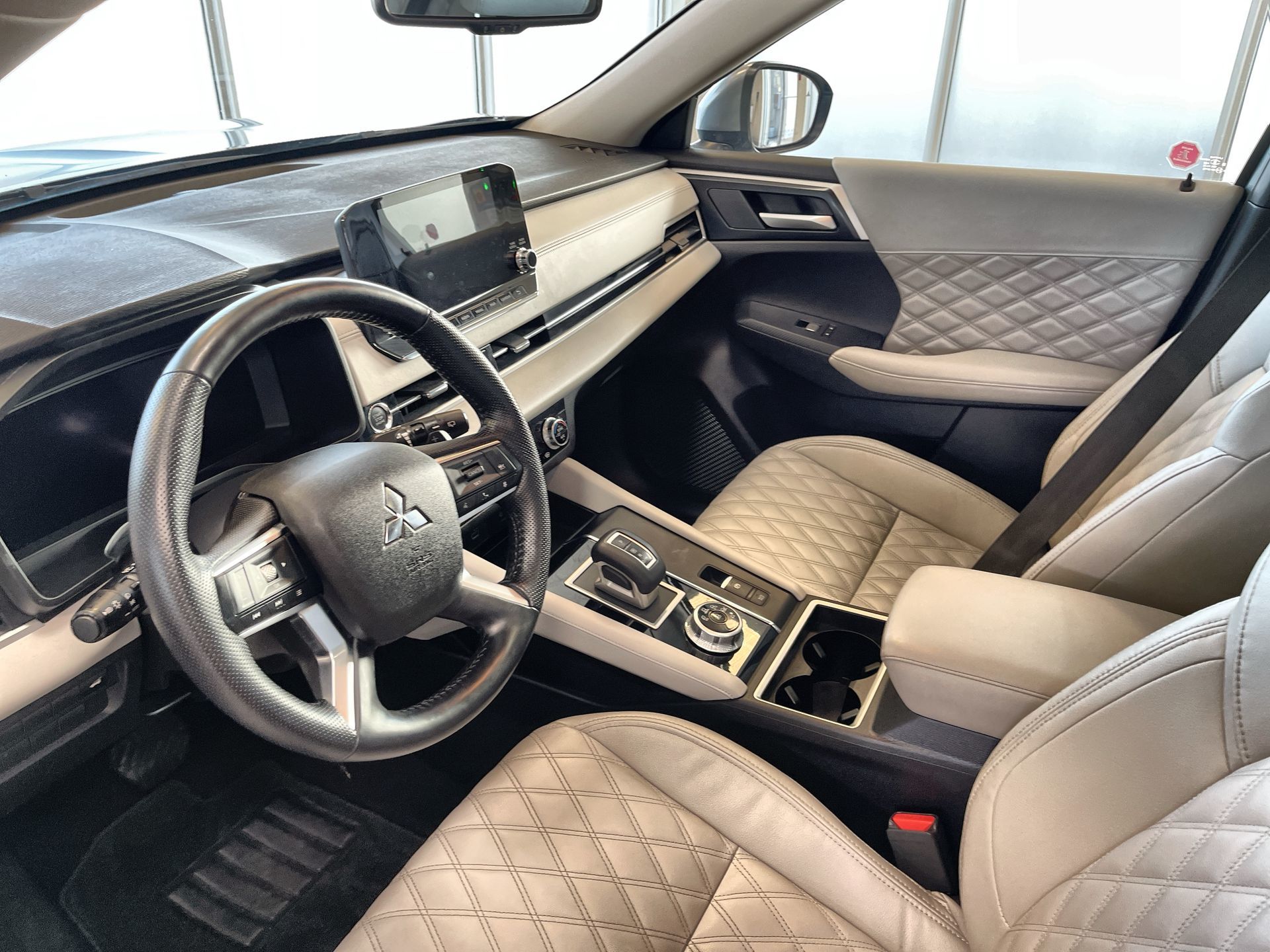 2024 Mitsubishi Outlander