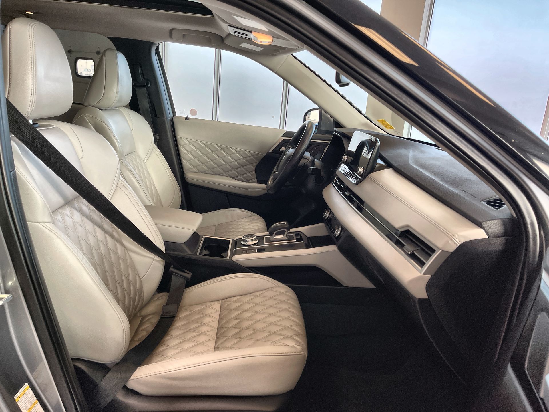 2024 Mitsubishi Outlander