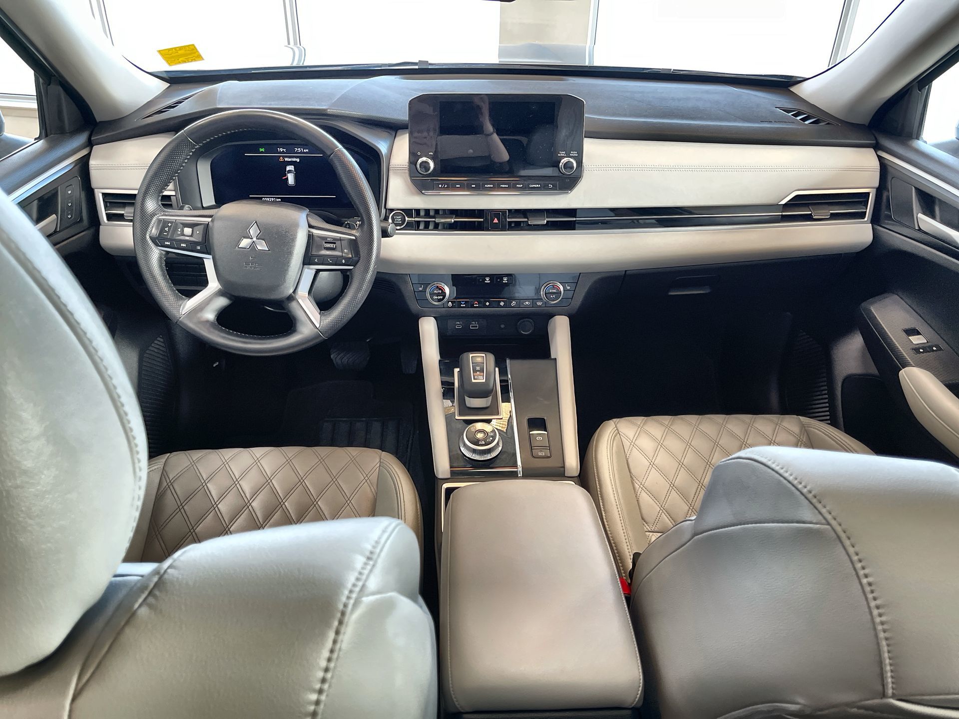 2024 Mitsubishi Outlander