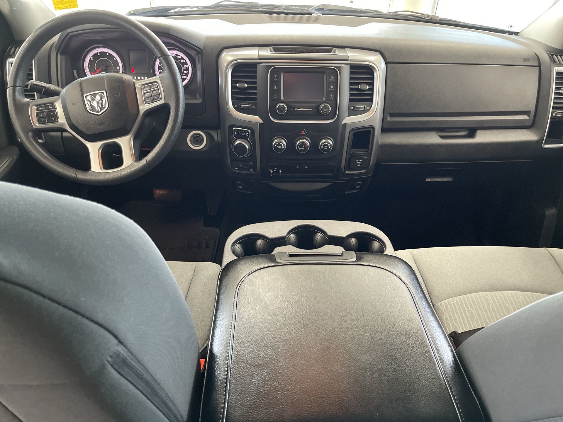 2023 Ram RAM 1500 Classic Crew Cab 4x4 (DS)