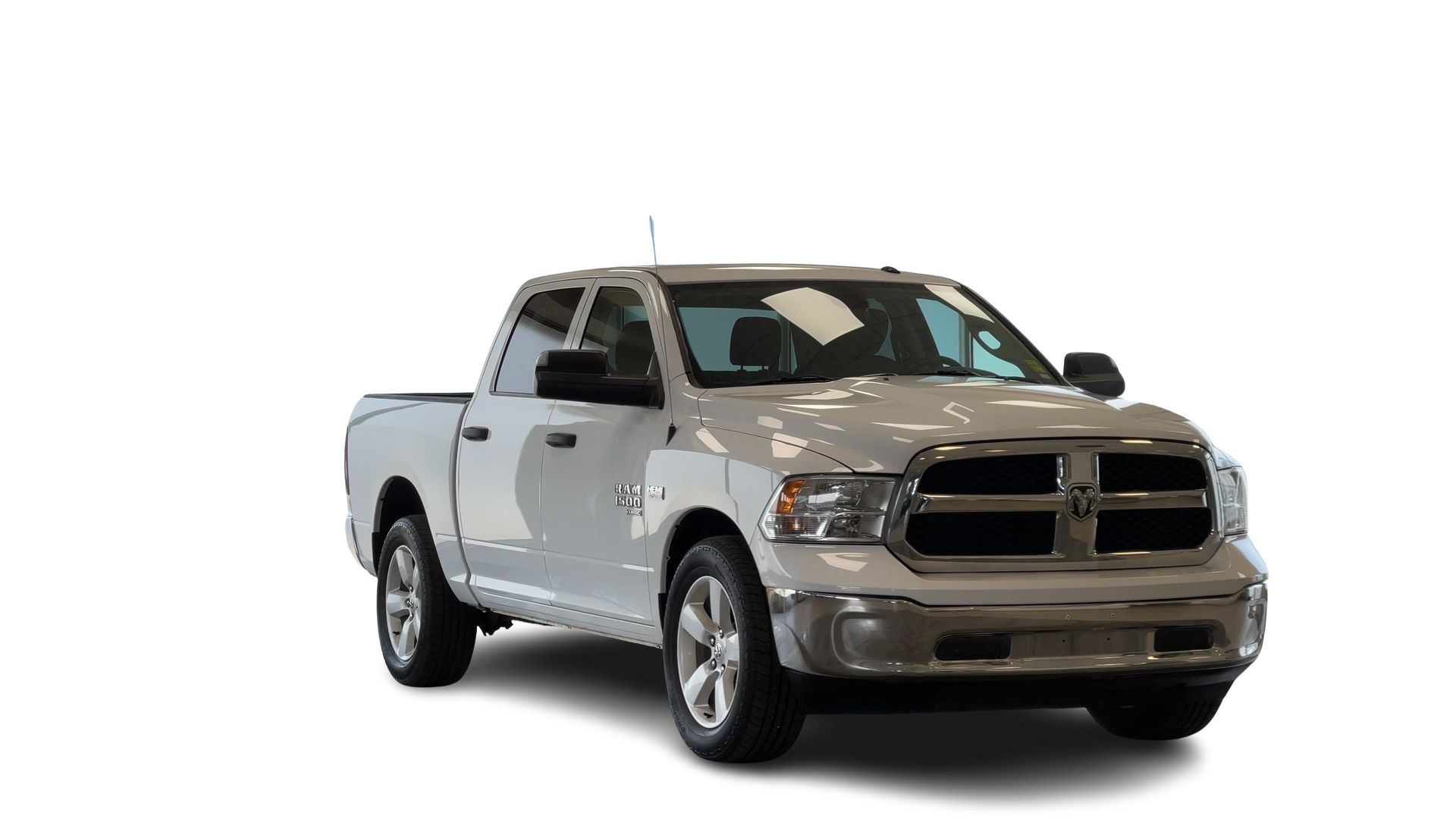 2023 Ram RAM 1500 Classic Crew Cab 4x4 (DS)