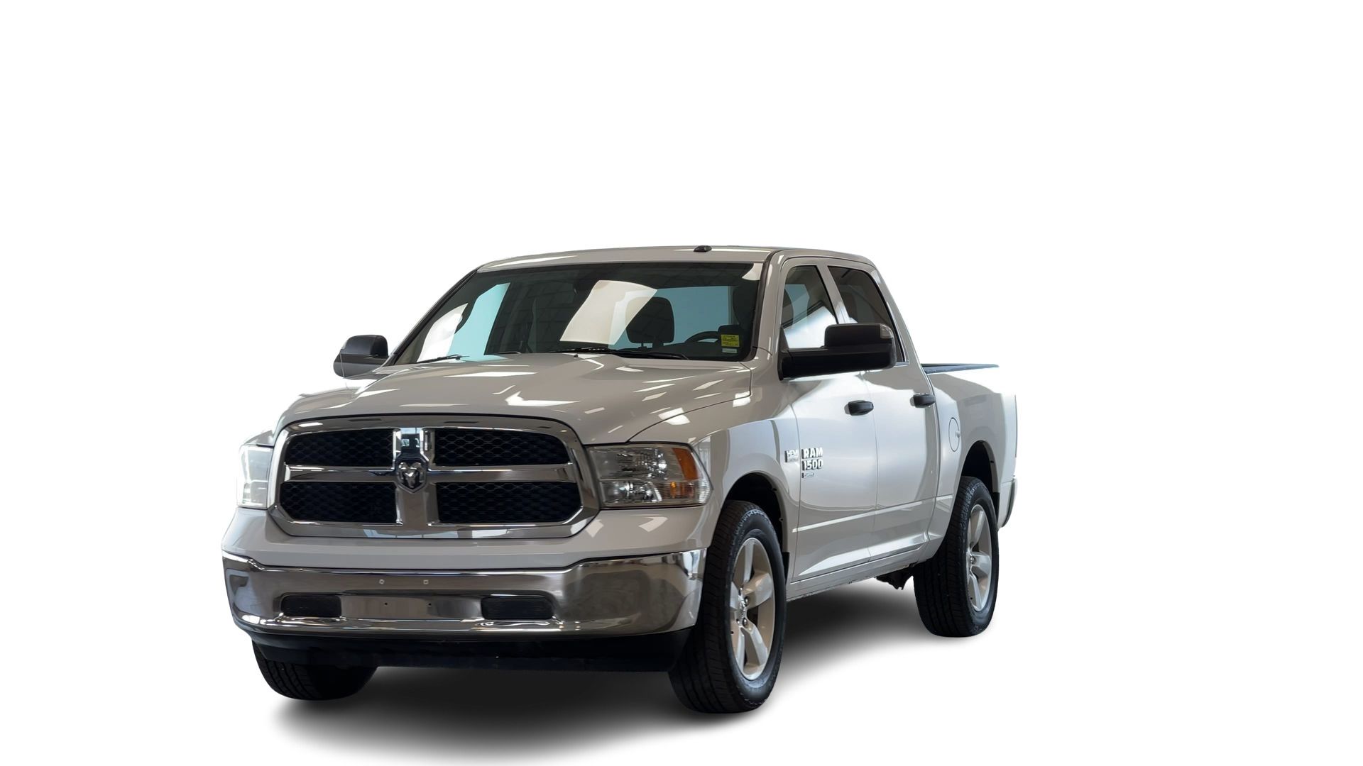 2023 Ram RAM 1500 Classic Crew Cab 4x4 (DS)
