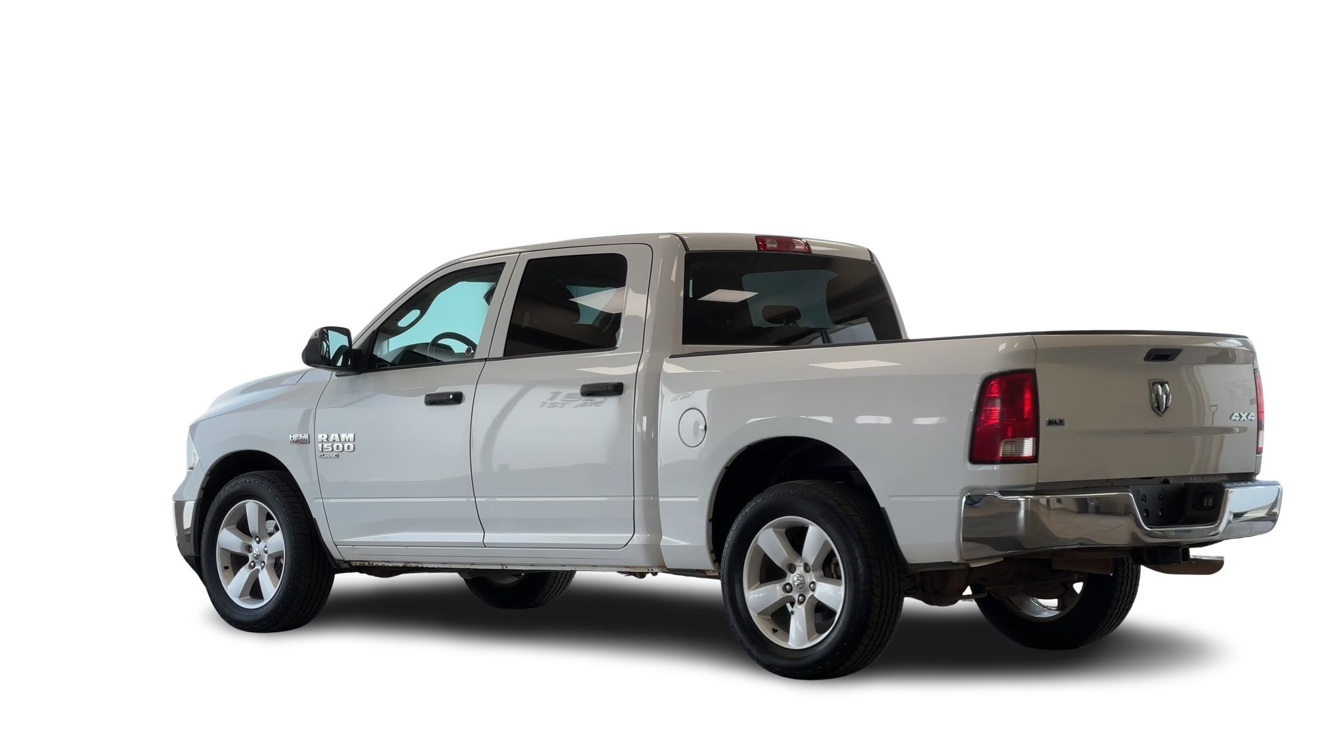 2023 Ram RAM 1500 Classic Crew Cab 4x4 (DS)