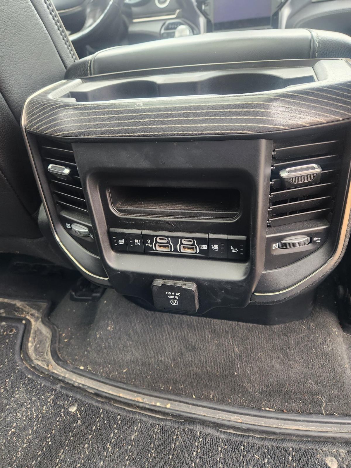 2020 Ram RAM 1500 Crew Cab 4x4 (DT) in Regina, Saskatchewan