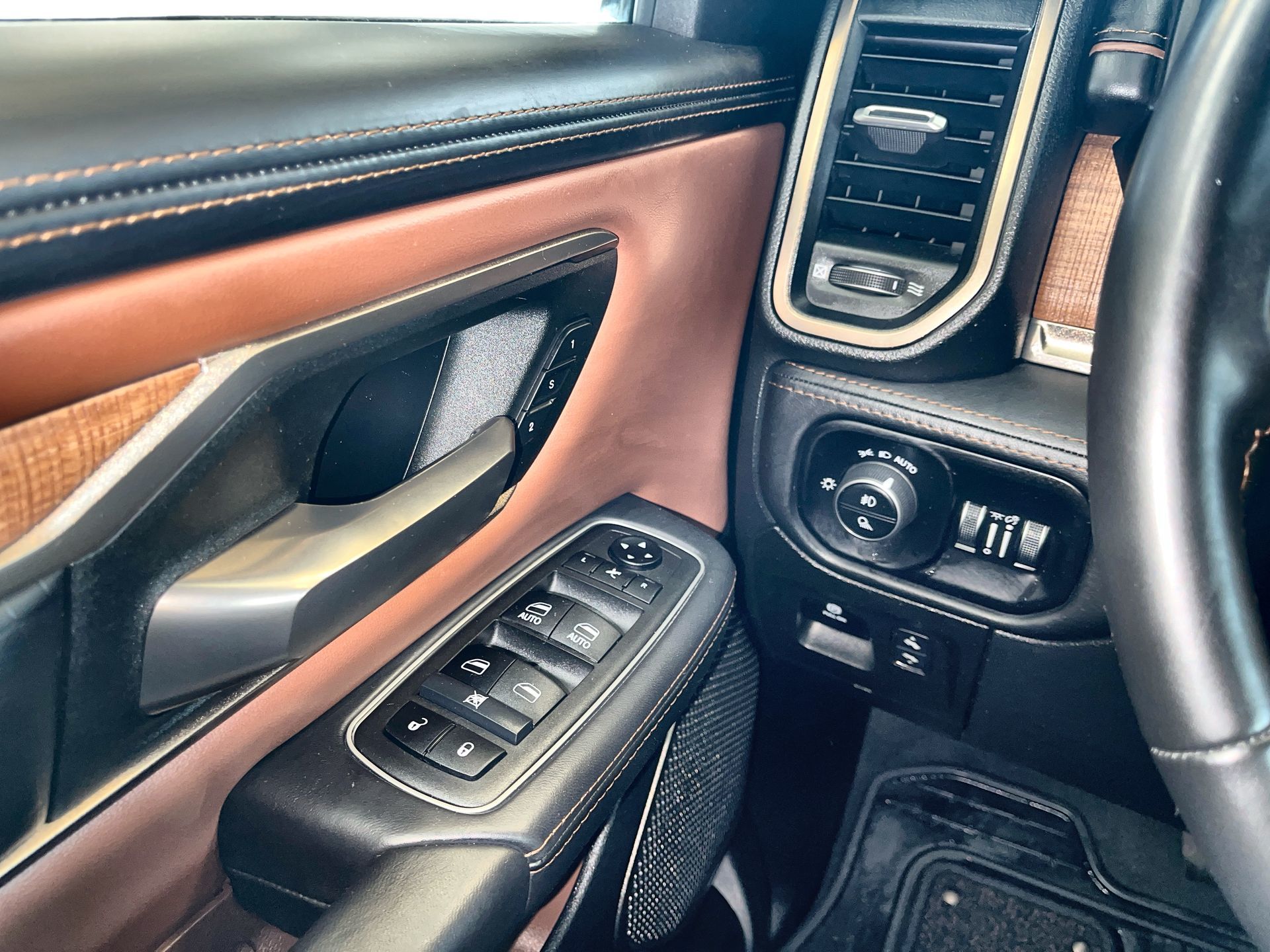 2022 Ram RAM 1500 Crew Cab 4x4 (dt) in Regina, Saskatchewan