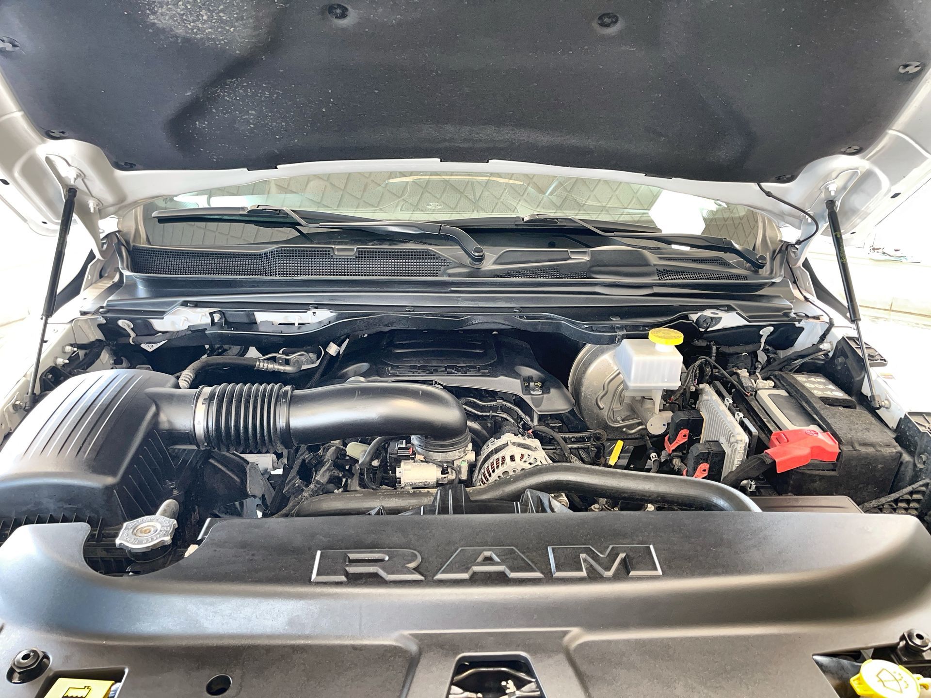 2022 Ram RAM 1500 Crew Cab 4x4 (dt) in Regina, Saskatchewan