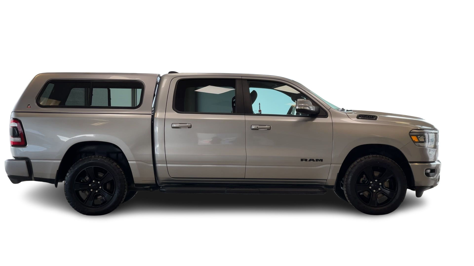 2022 Ram RAM 1500 Crew Cab 4x4 (dt) in Regina, Saskatchewan