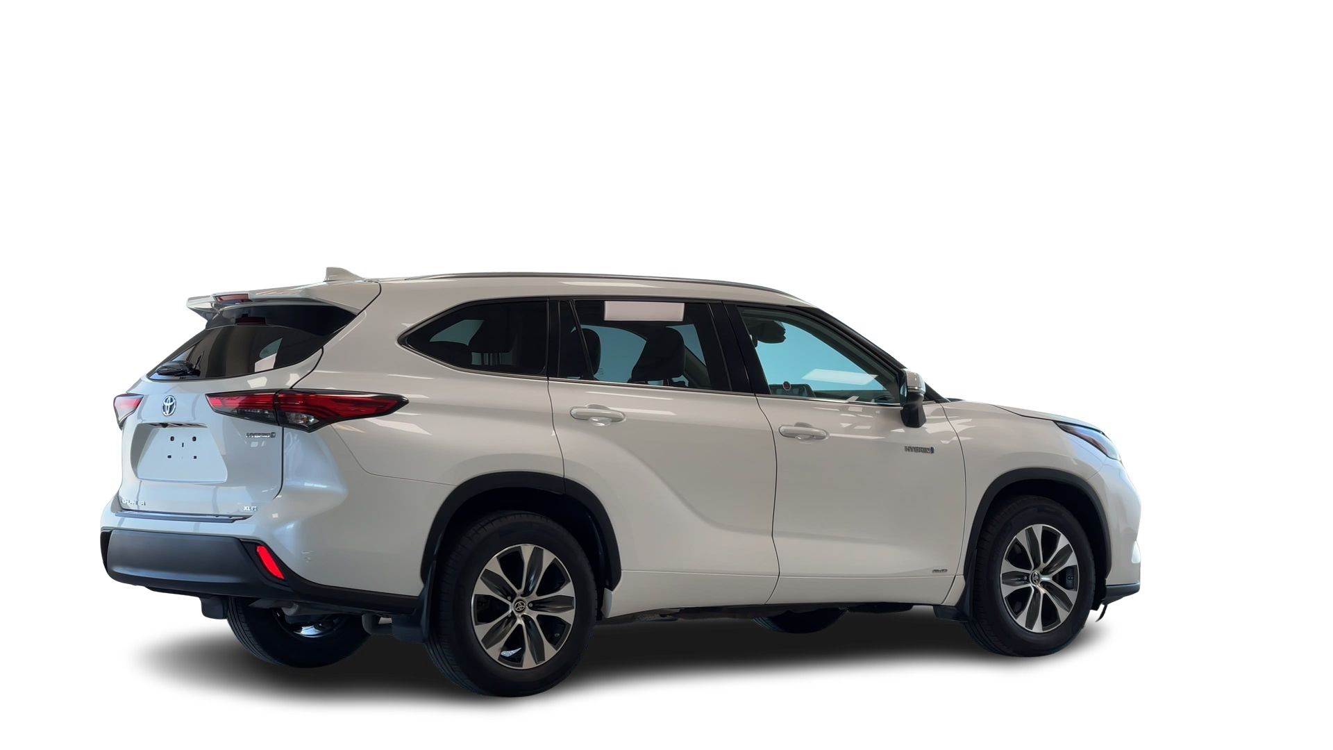 2021 Toyota Highlander Hybrid in Regina, Saskatchewan