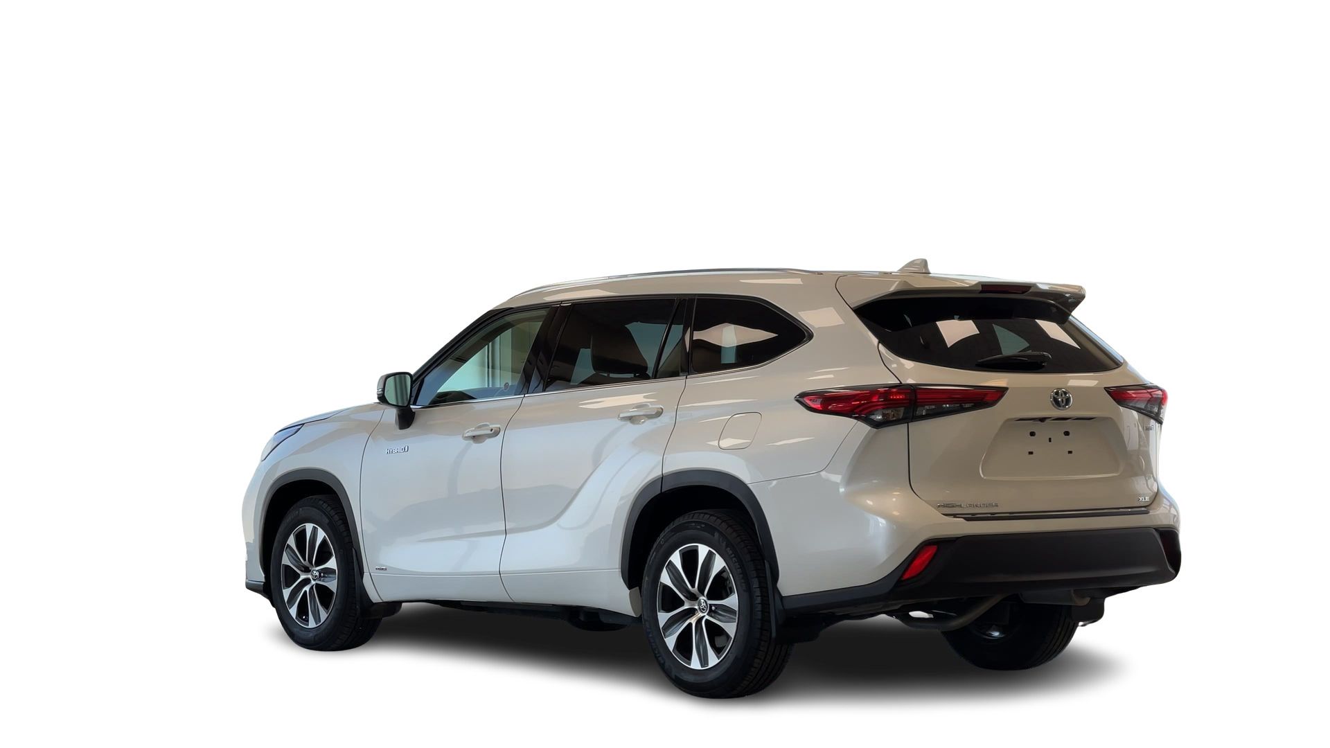 2021 Toyota Highlander Hybrid in Regina, Saskatchewan