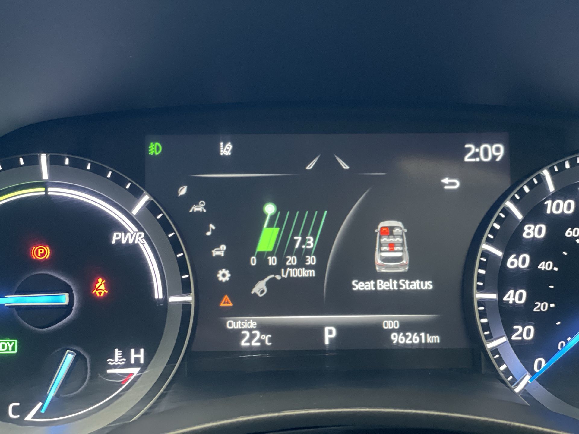 2021 Toyota Highlander Hybrid in Regina, Saskatchewan