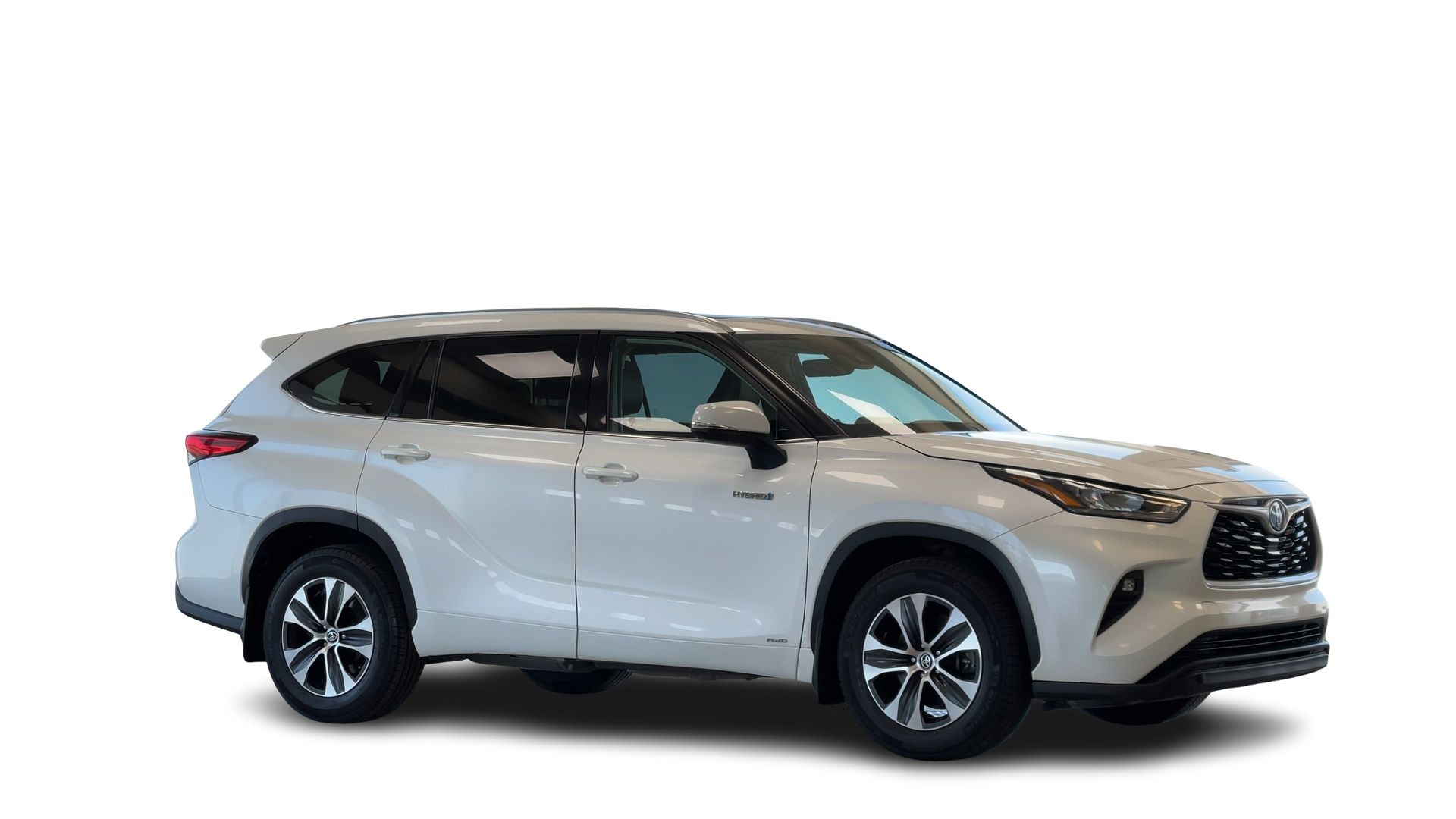 2021 Toyota Highlander Hybrid in Regina, Saskatchewan