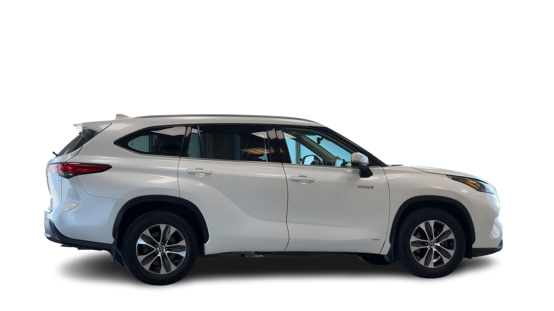2021 Toyota Highlander Hybrid in Regina, Saskatchewan