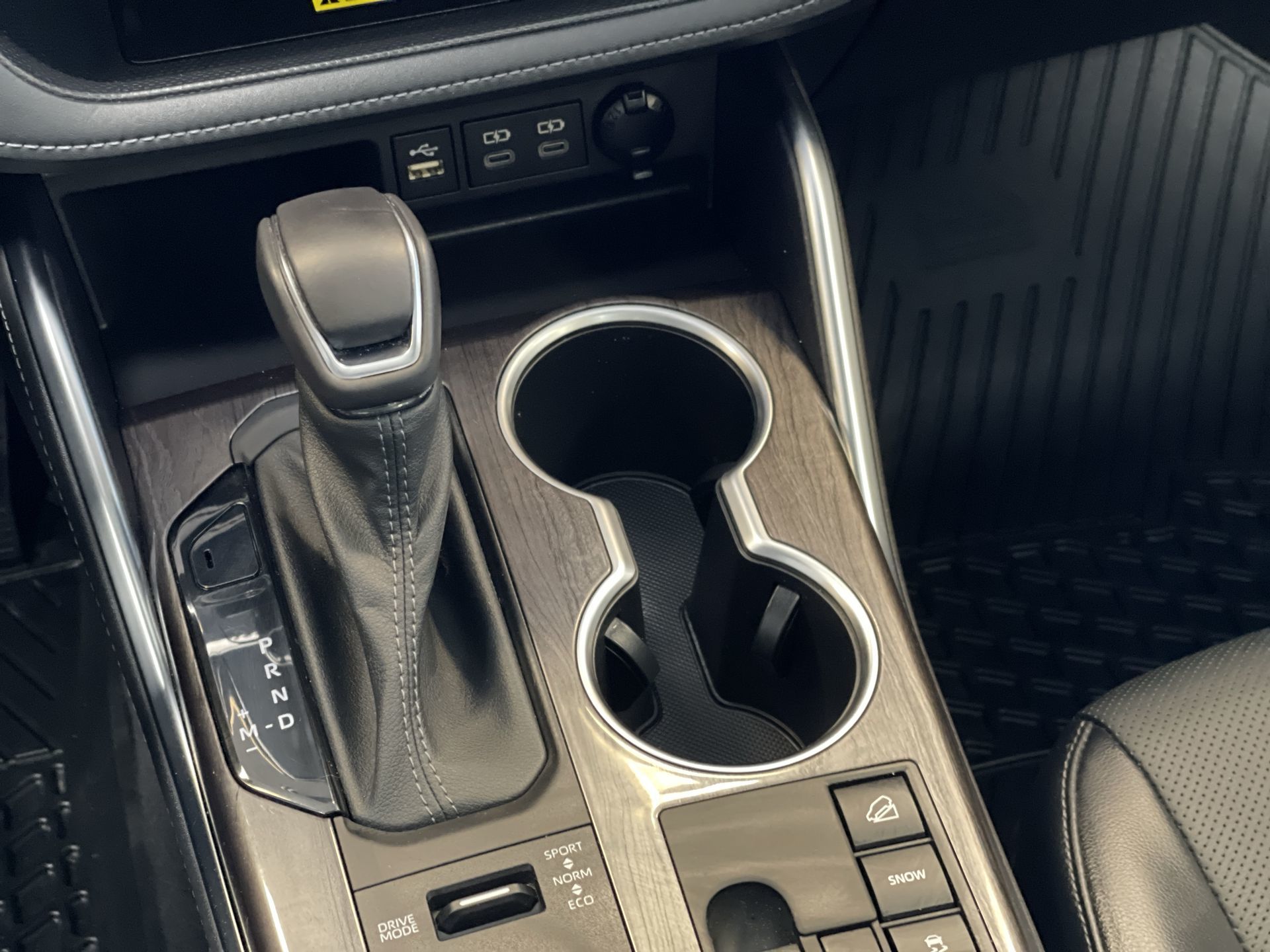 2023 Toyota Highlander in Regina, Saskatchewan