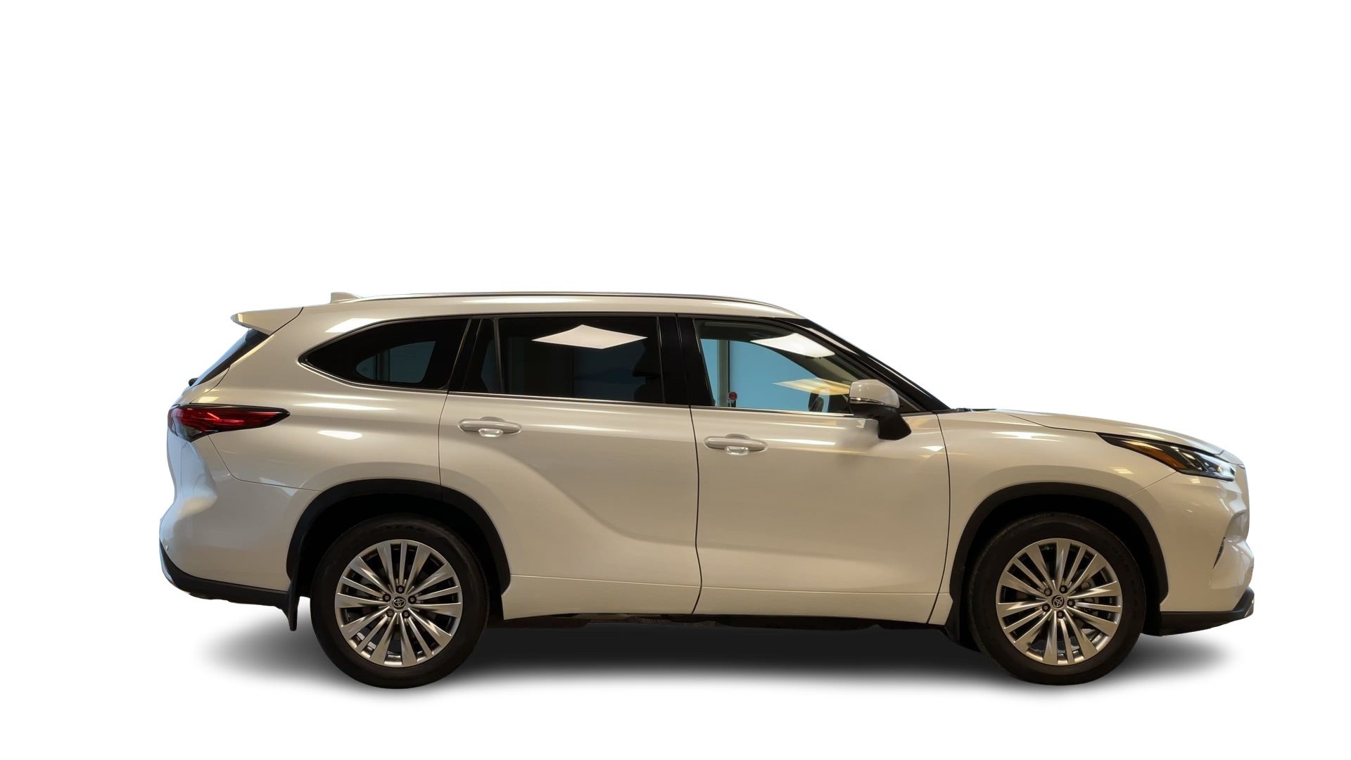 2023 Toyota Highlander in Regina, Saskatchewan