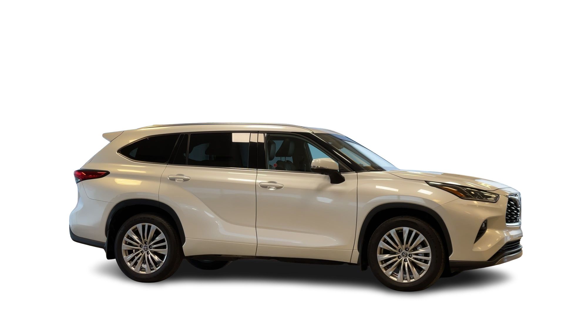 2023 Toyota Highlander in Regina, Saskatchewan