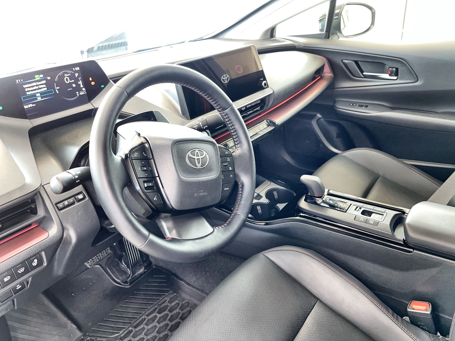 2024 Toyota Prius Plug-in Hybrid