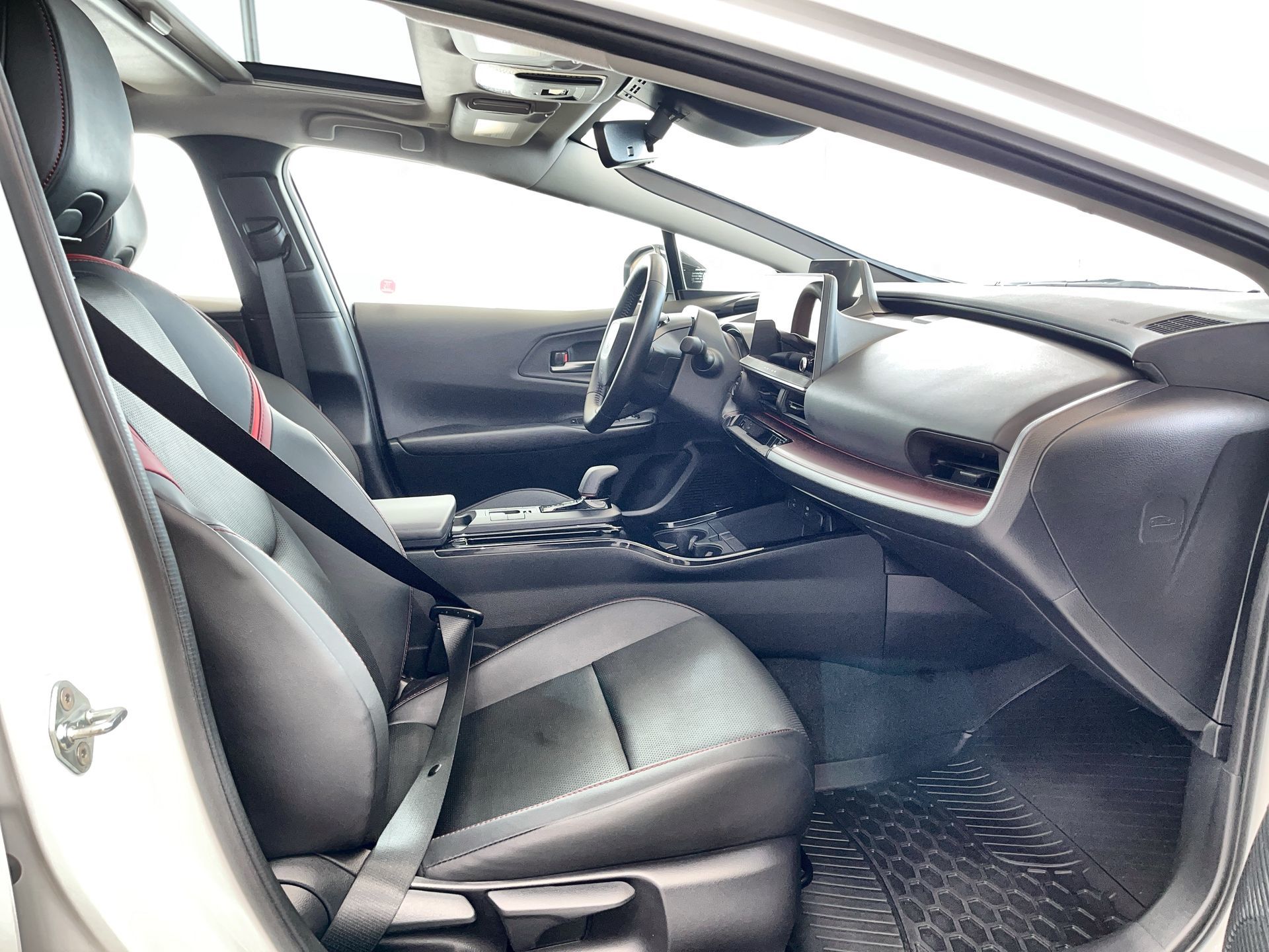 2024 Toyota Prius Plug-in Hybrid