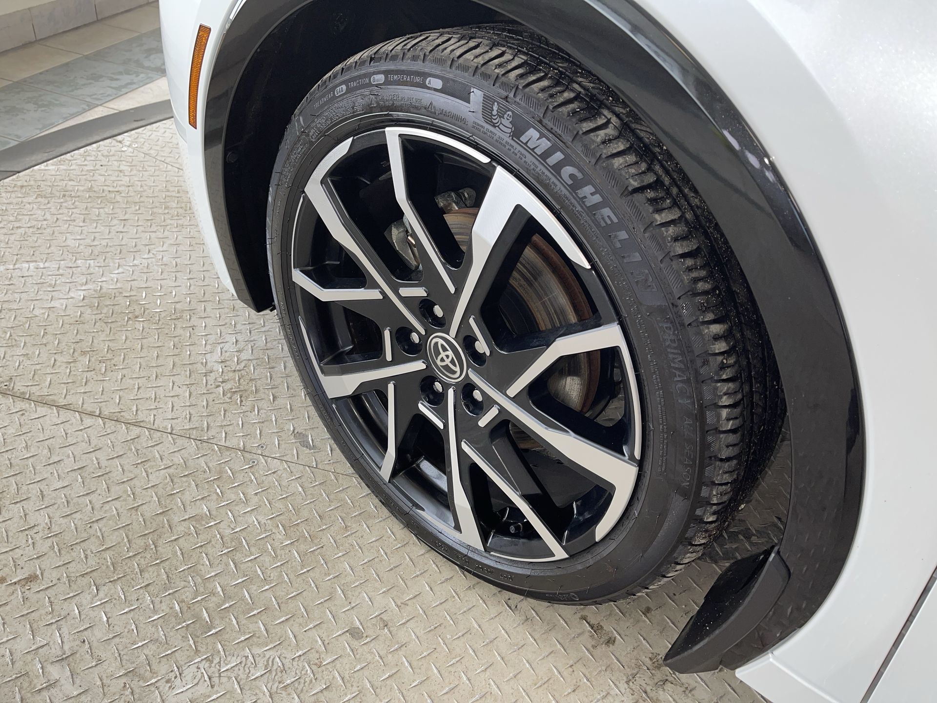 2024 Toyota Prius Plug-in Hybrid