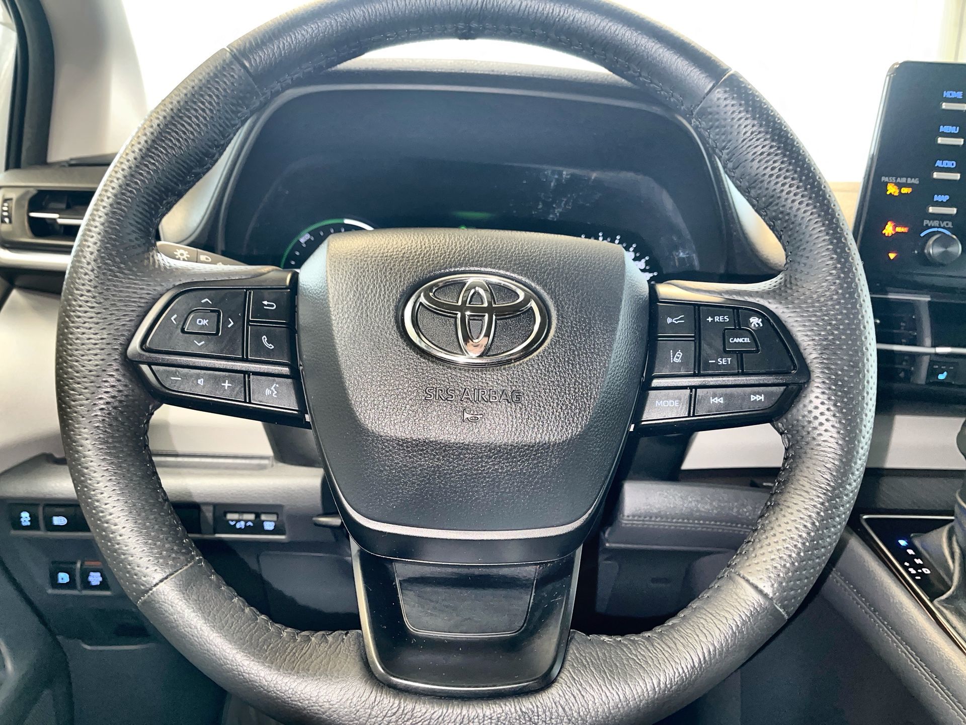 2024 Toyota Sienna Hybrid