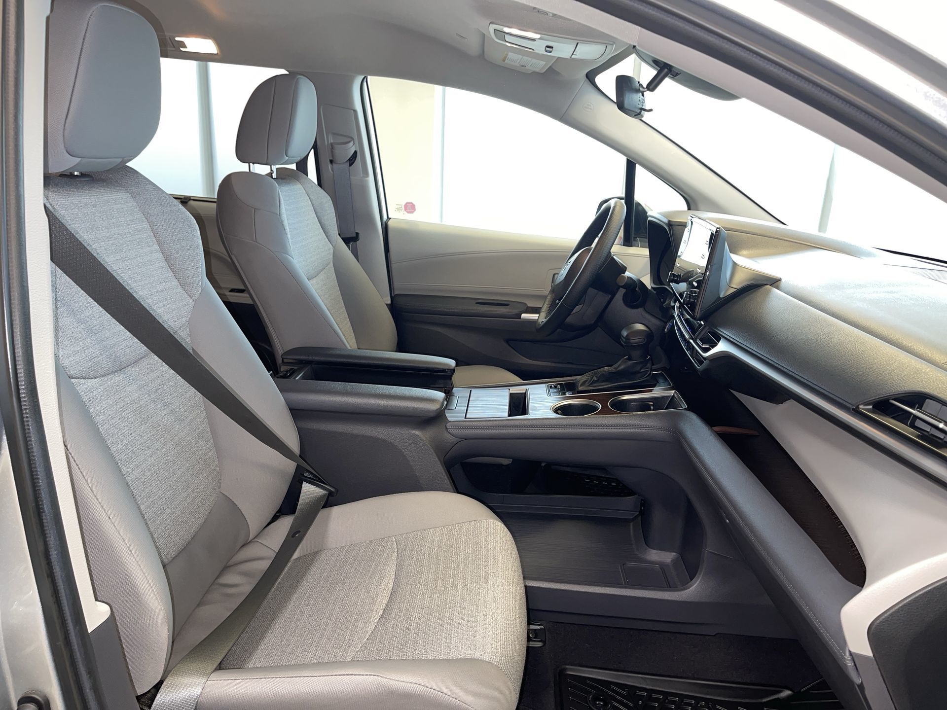 2024 Toyota Sienna Hybrid