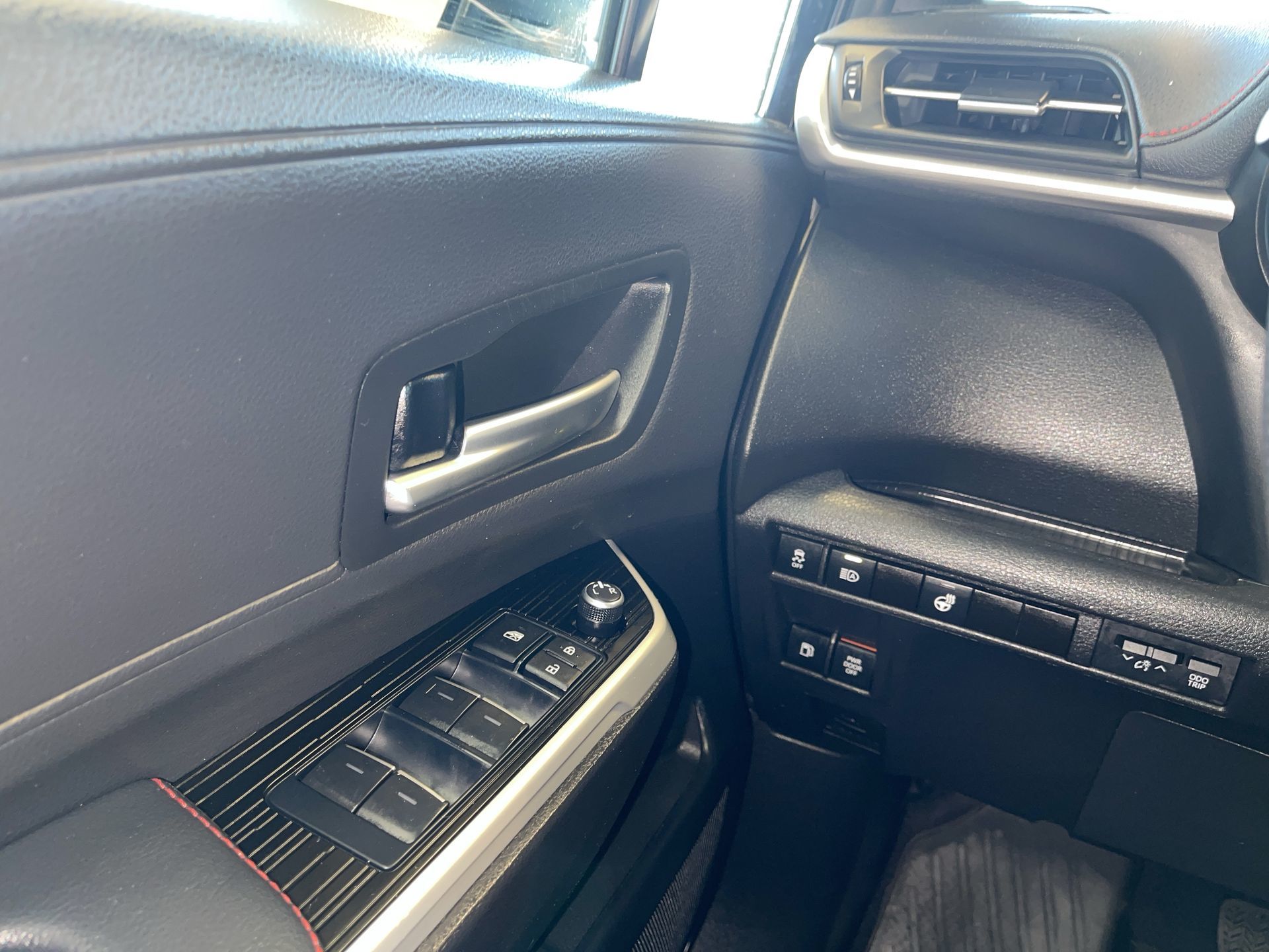 2025 Toyota Sienna Hybrid