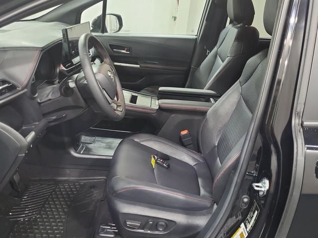 2025 Toyota Sienna Hybrid