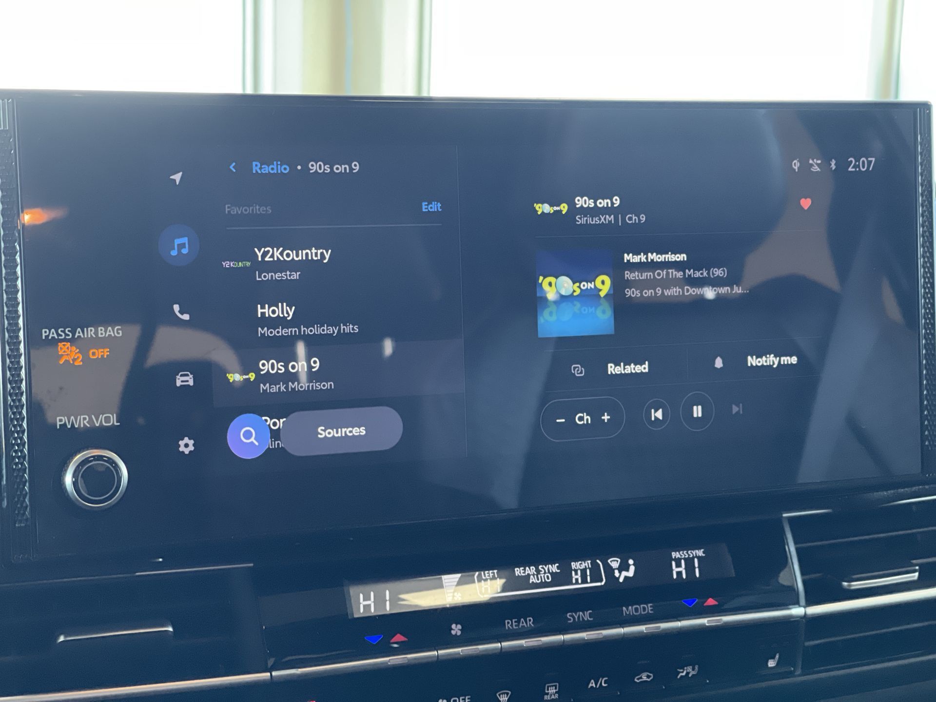 2025 Toyota Sienna Hybrid