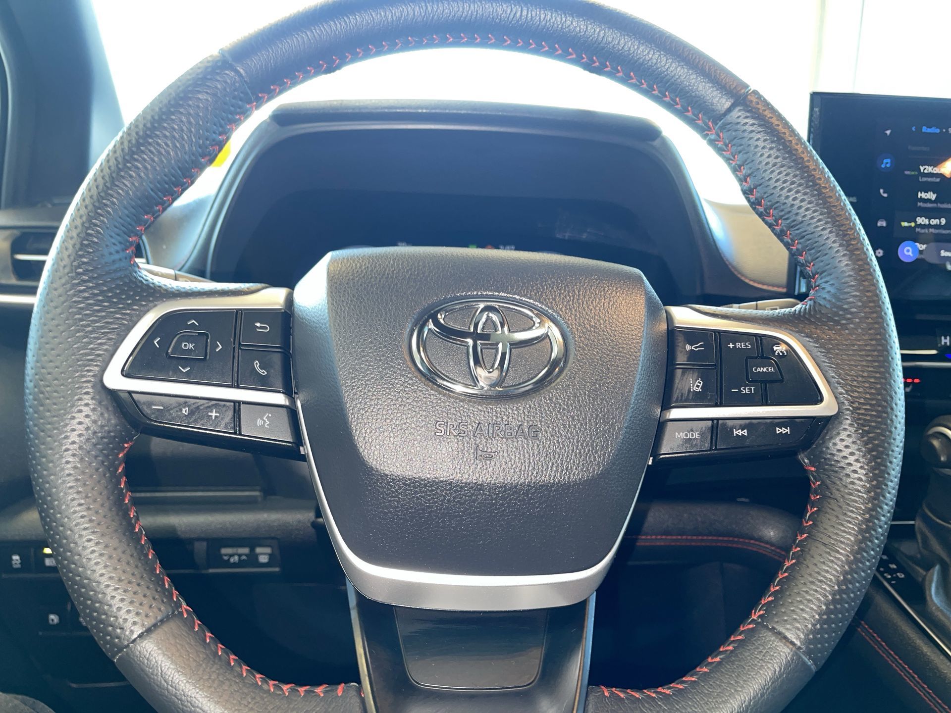 2025 Toyota Sienna Hybrid