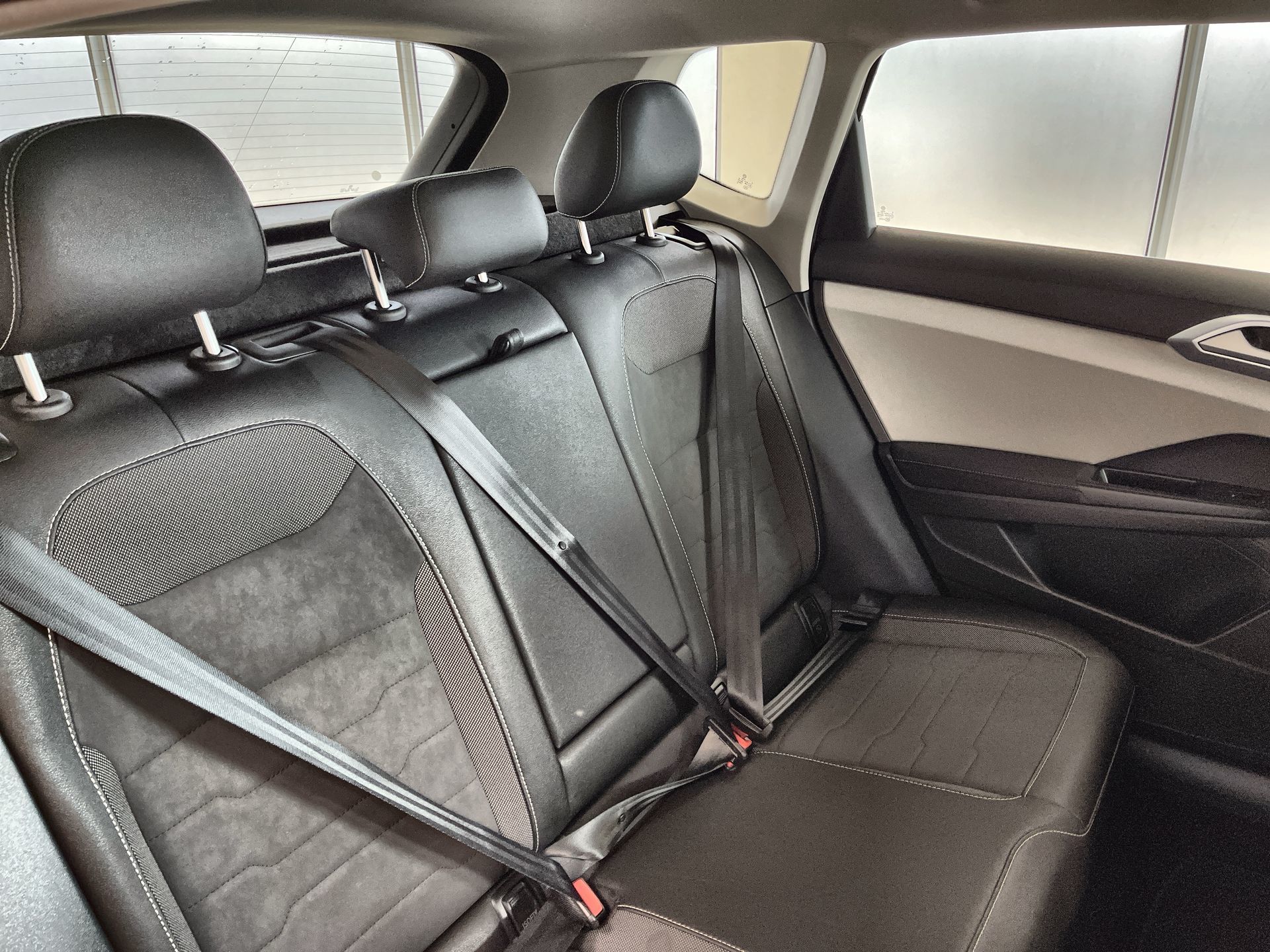 2025 Volkswagen Taos