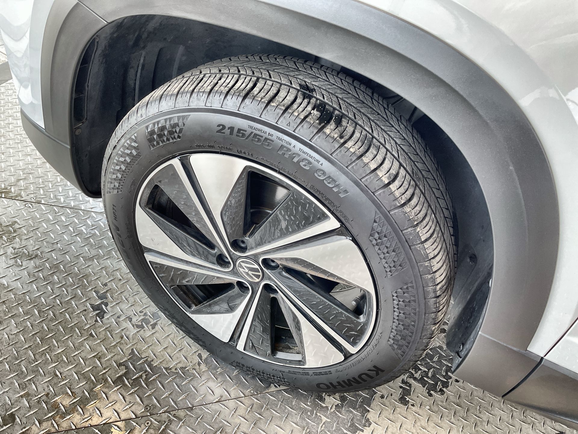 2025 Volkswagen Taos