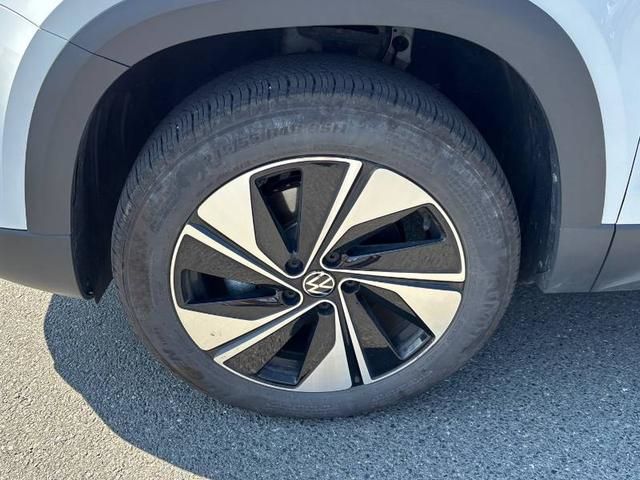 2025 Volkswagen Taos