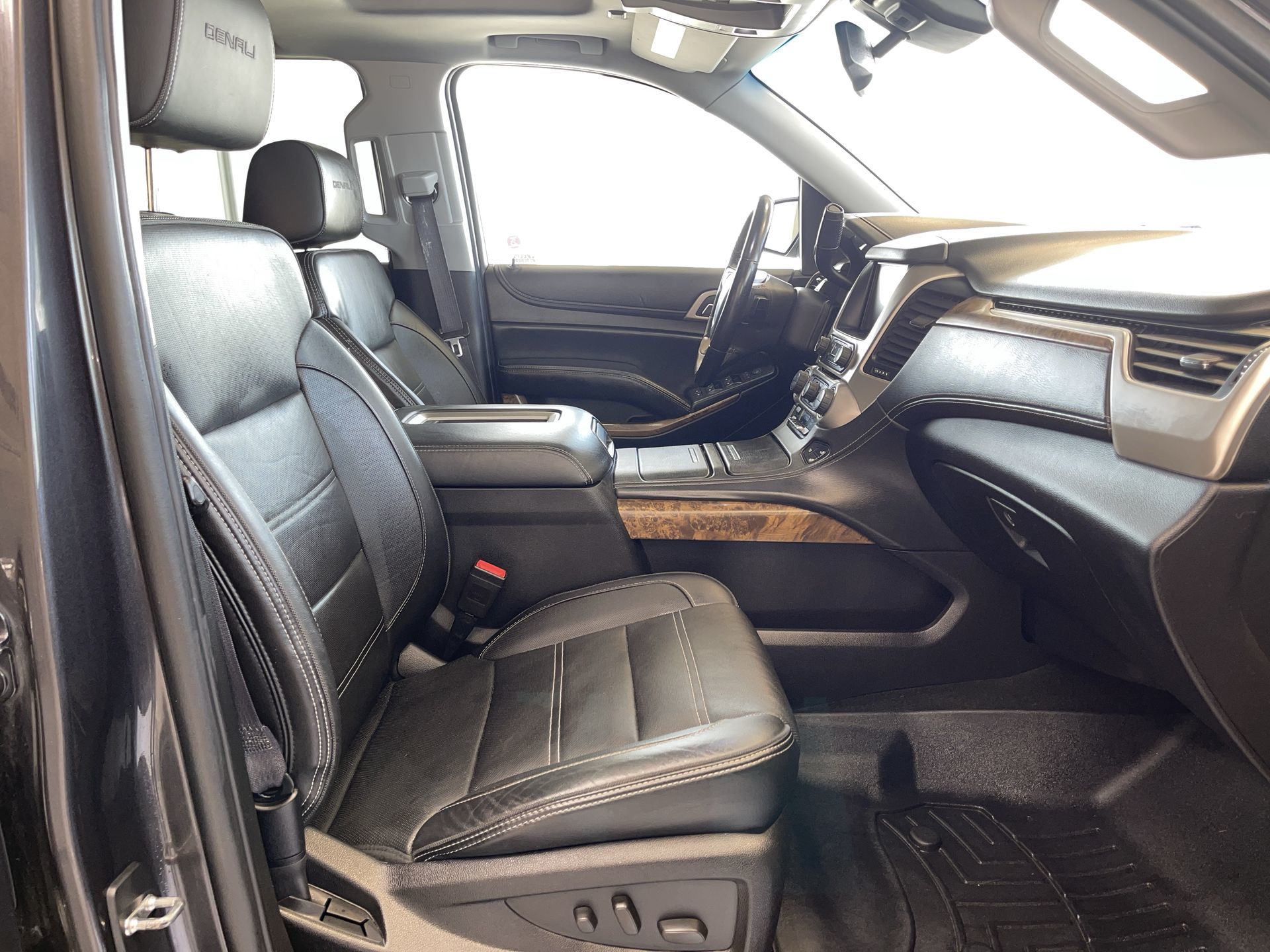 GMC Yukon  2015 à Regina, Saskatchewan