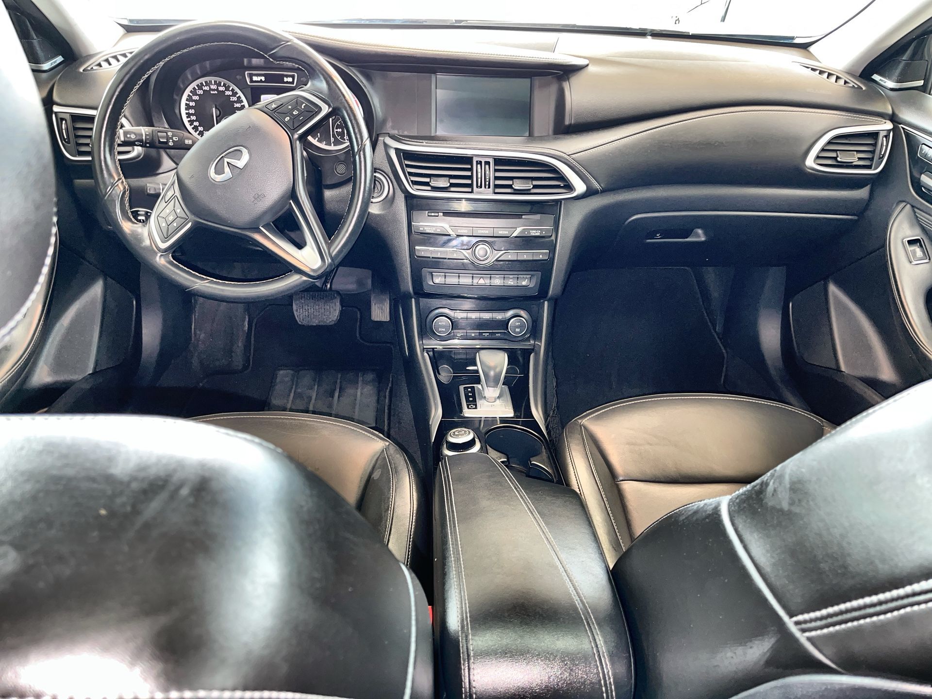 Infiniti QX30  2017 à Regina, Saskatchewan