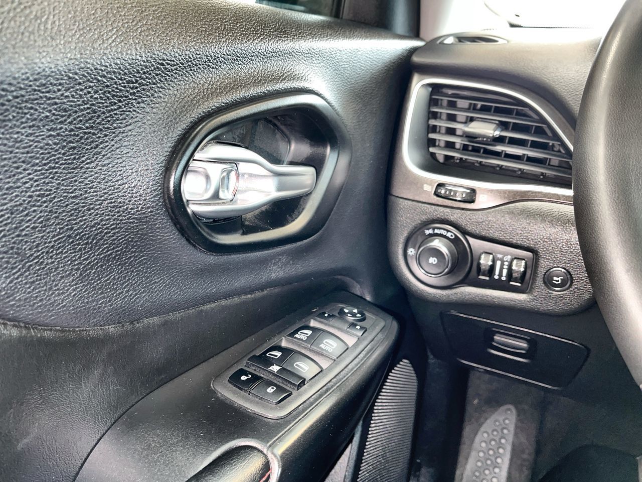 2022 Jeep Cherokee in Regina, Saskatchewan