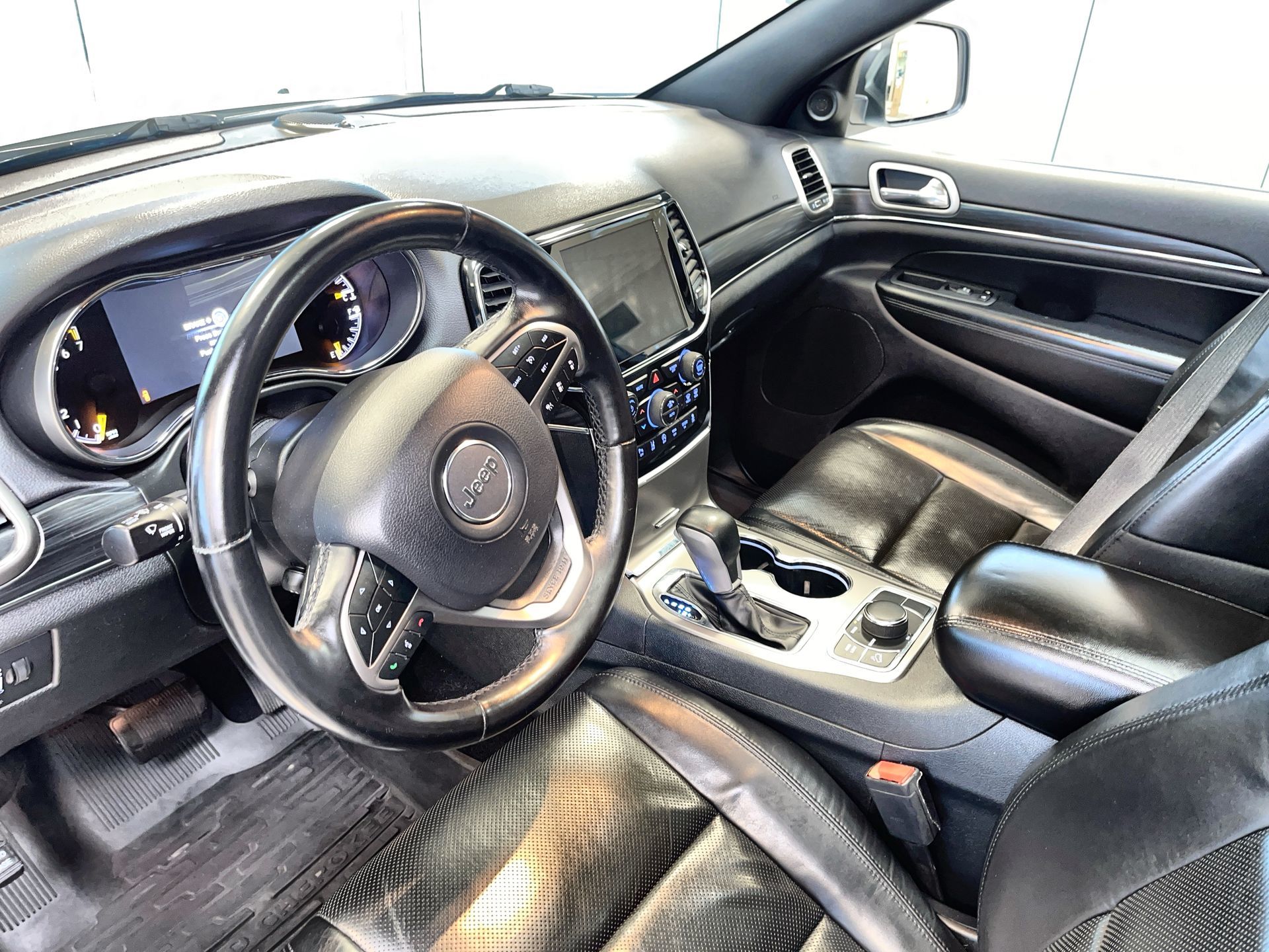 2020 Jeep Grand Cherokee 4X4 in Regina, Saskatchewan