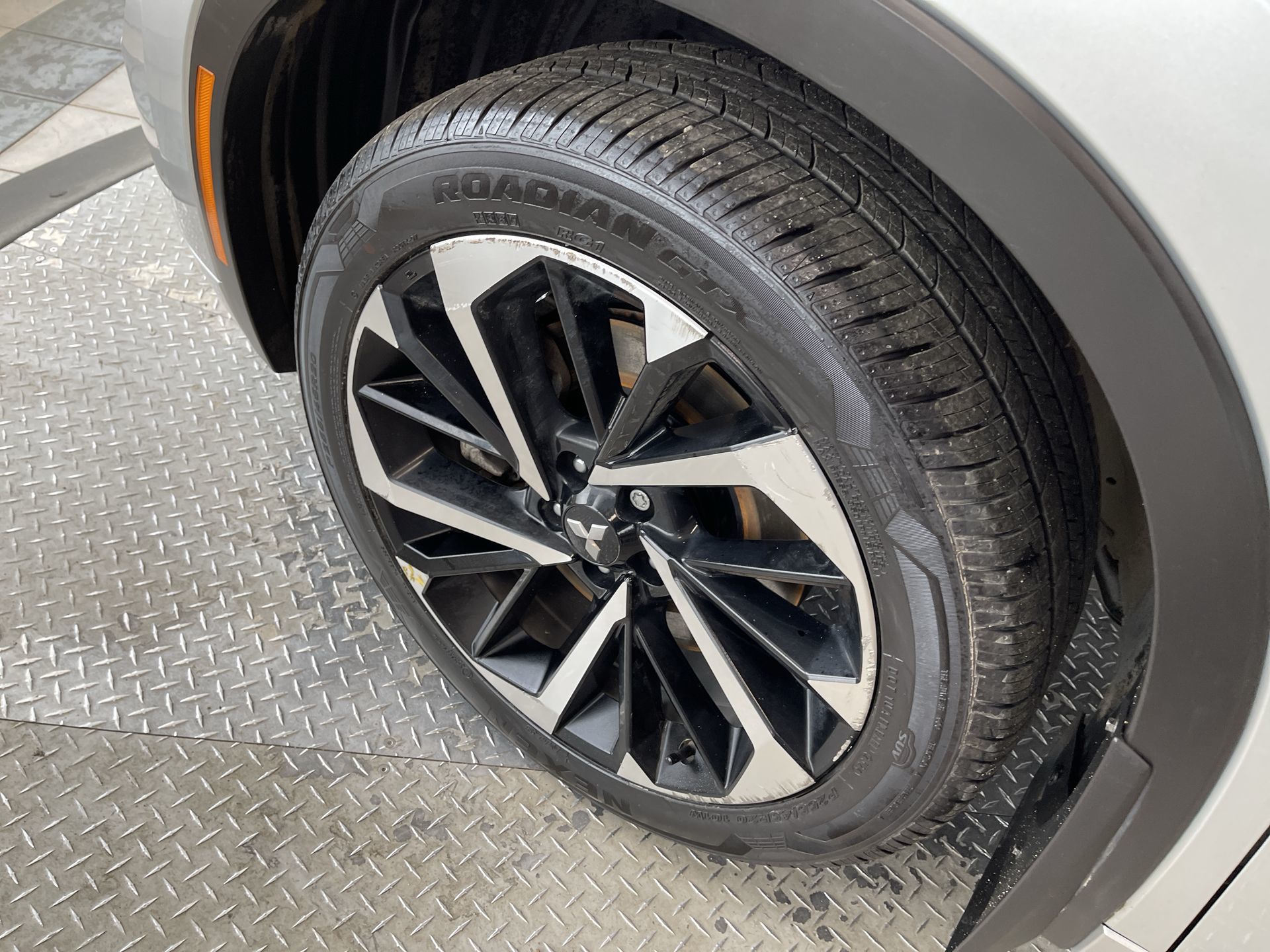 2024 Mitsubishi Outlander