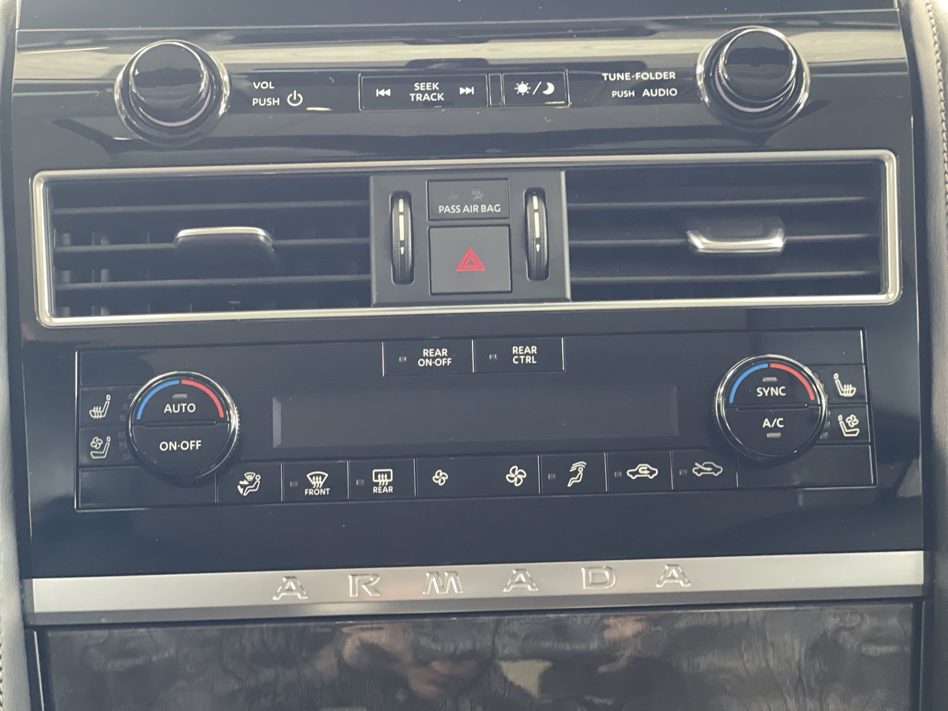 2024 Nissan Armada
