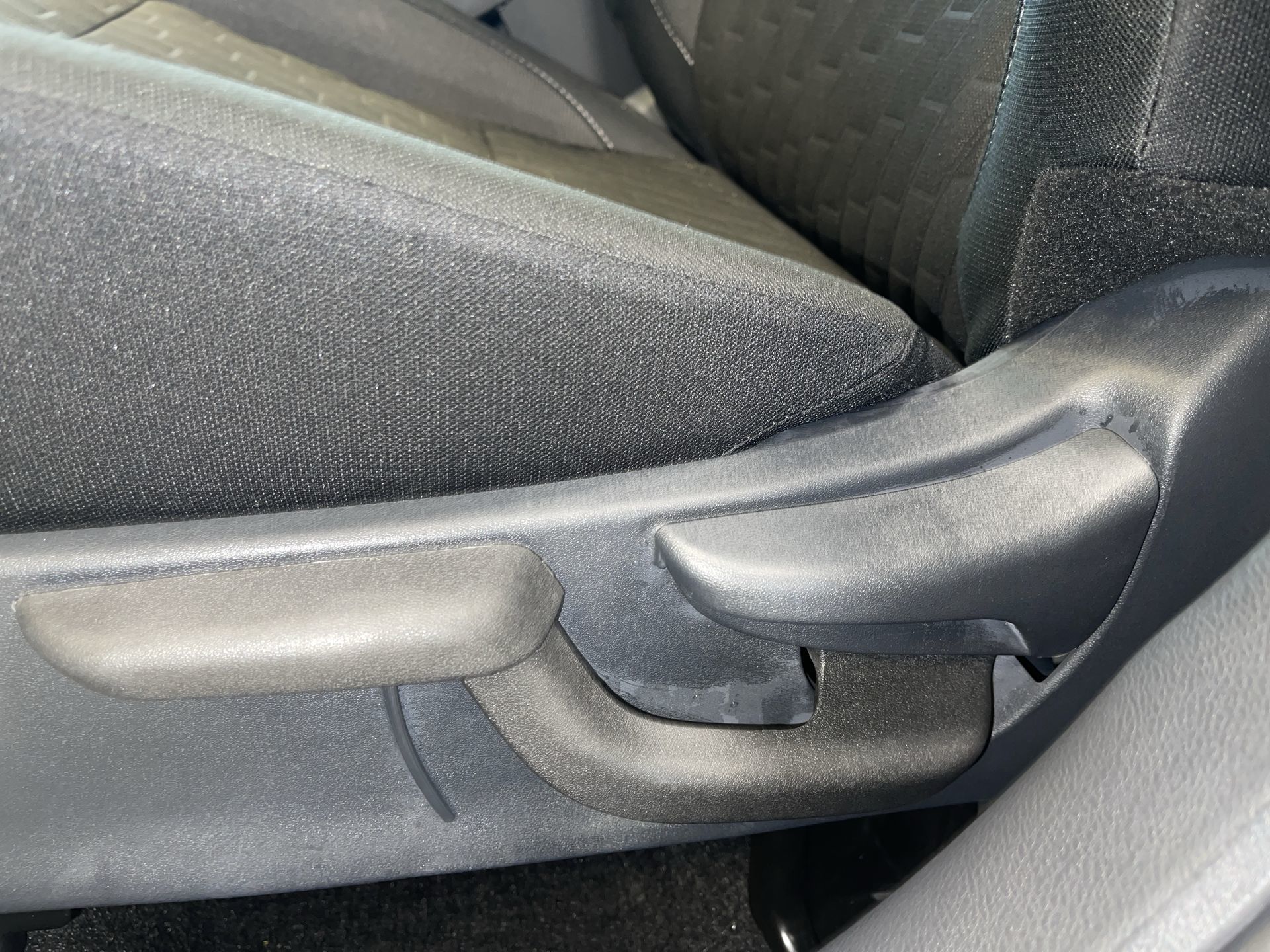 2025 Nissan Kicks Play