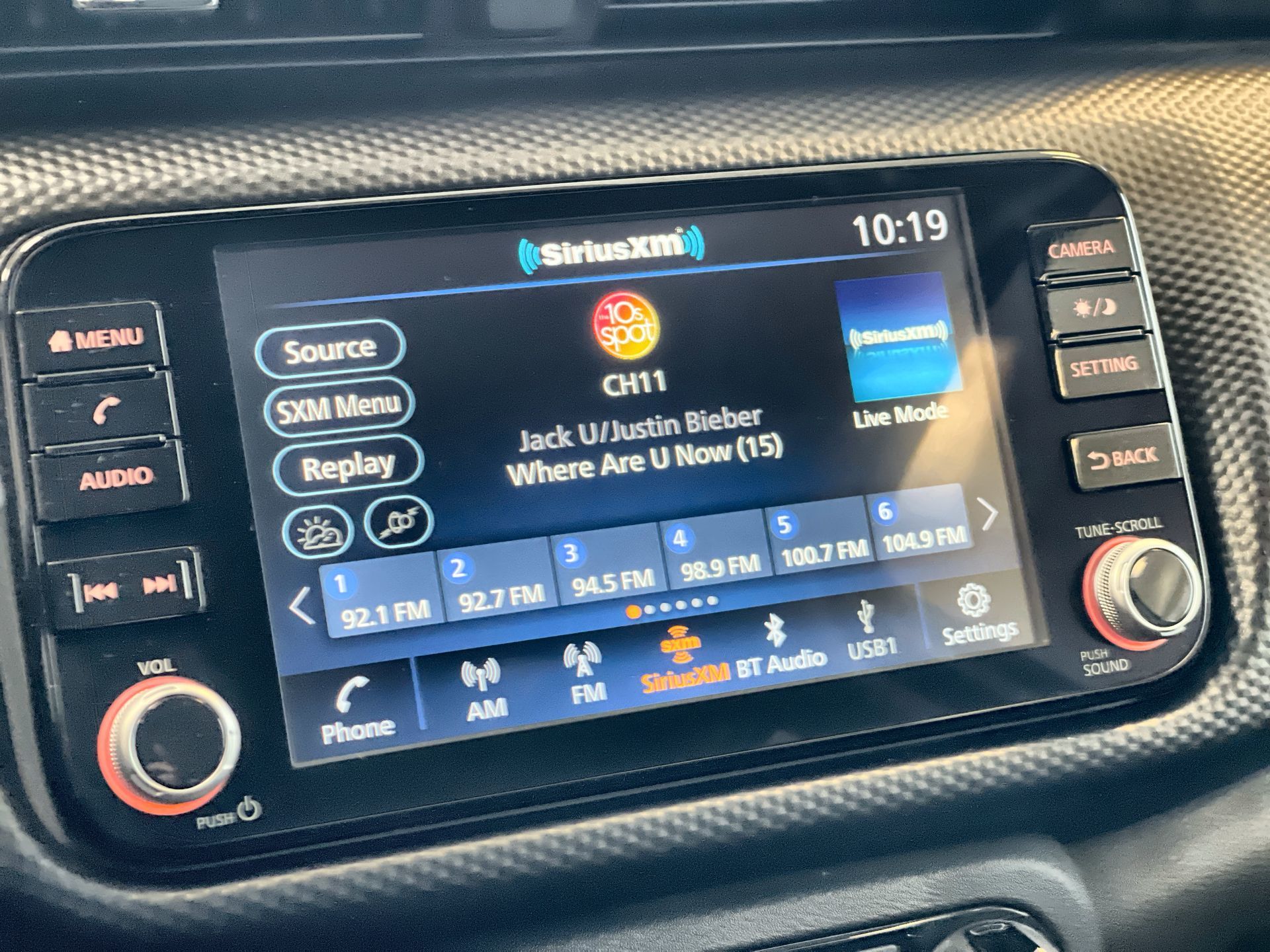 2025 Nissan Kicks Play