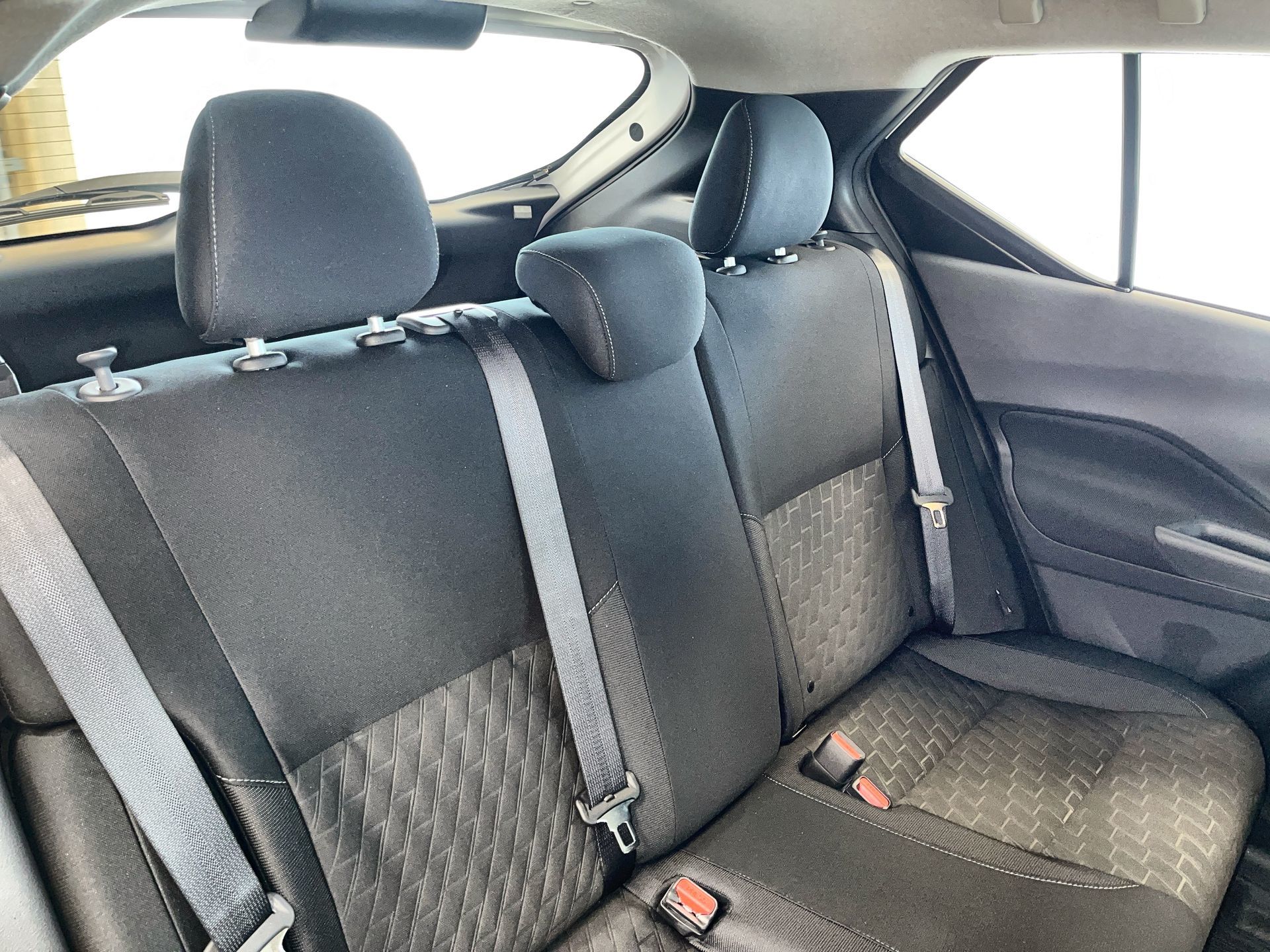 2025 Nissan Kicks Play