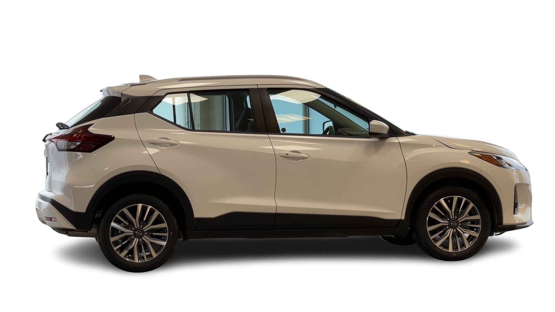 2025 Nissan Kicks Play