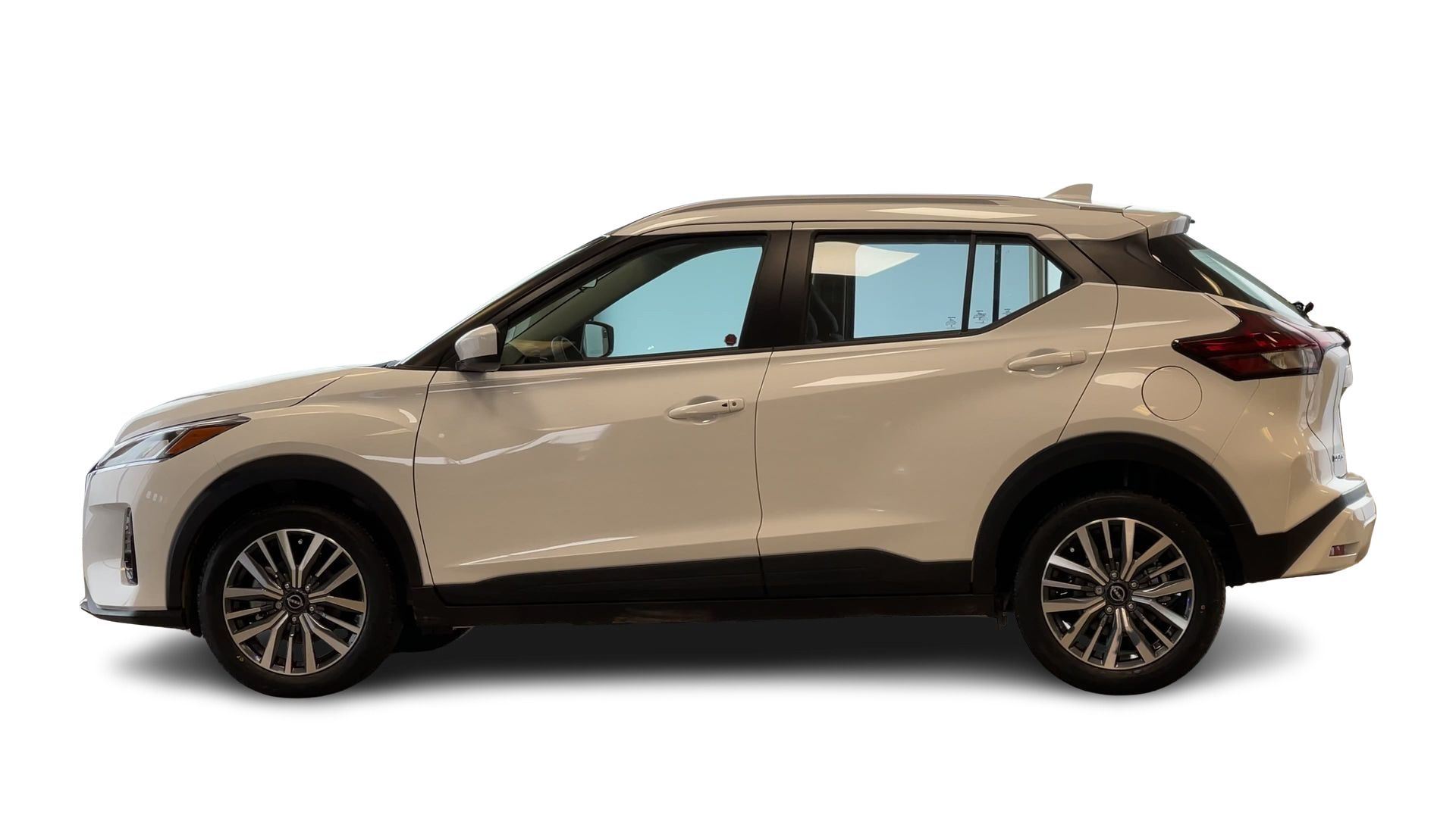 2025 Nissan Kicks Play