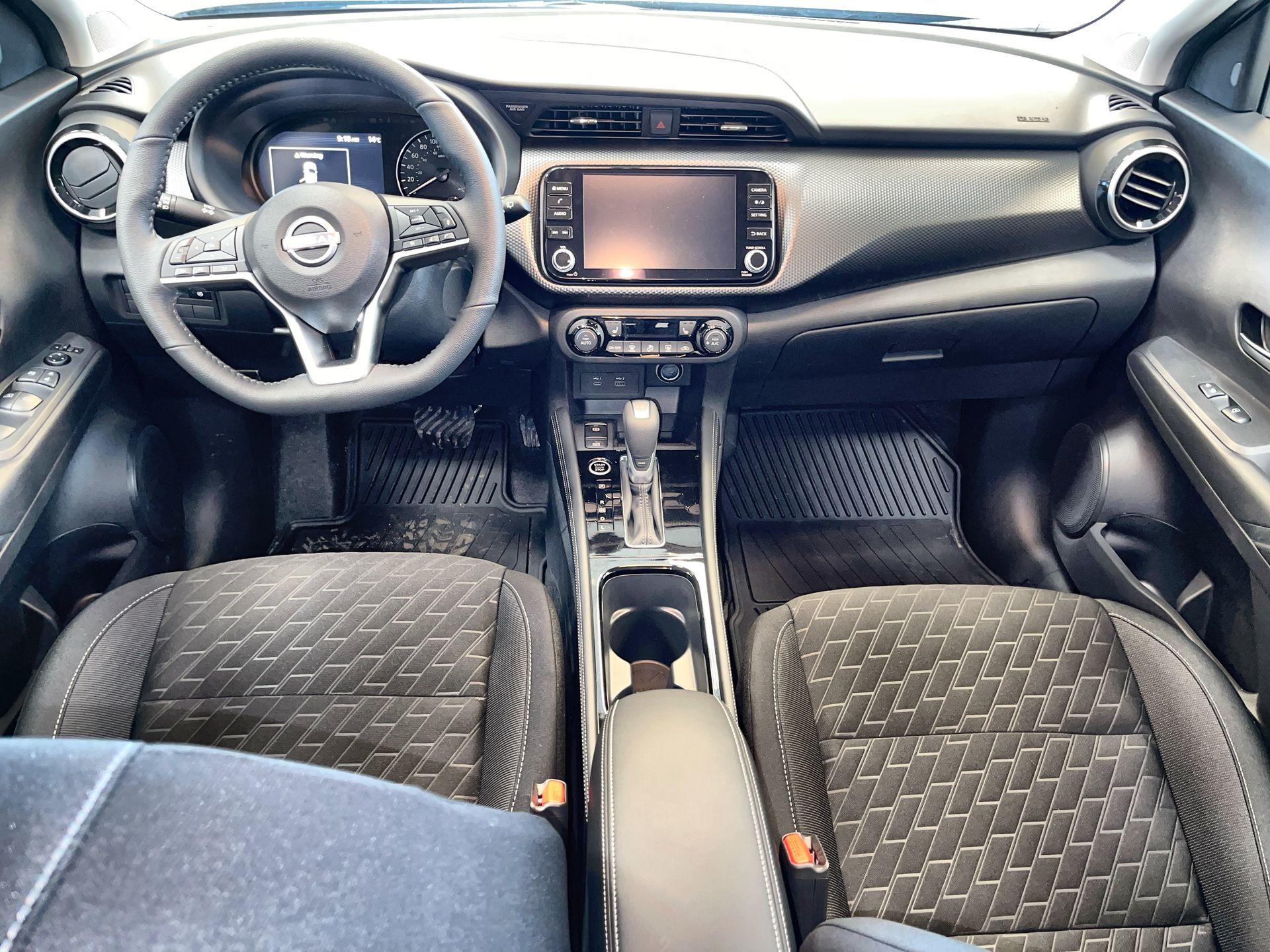 2025 Nissan Kicks Play