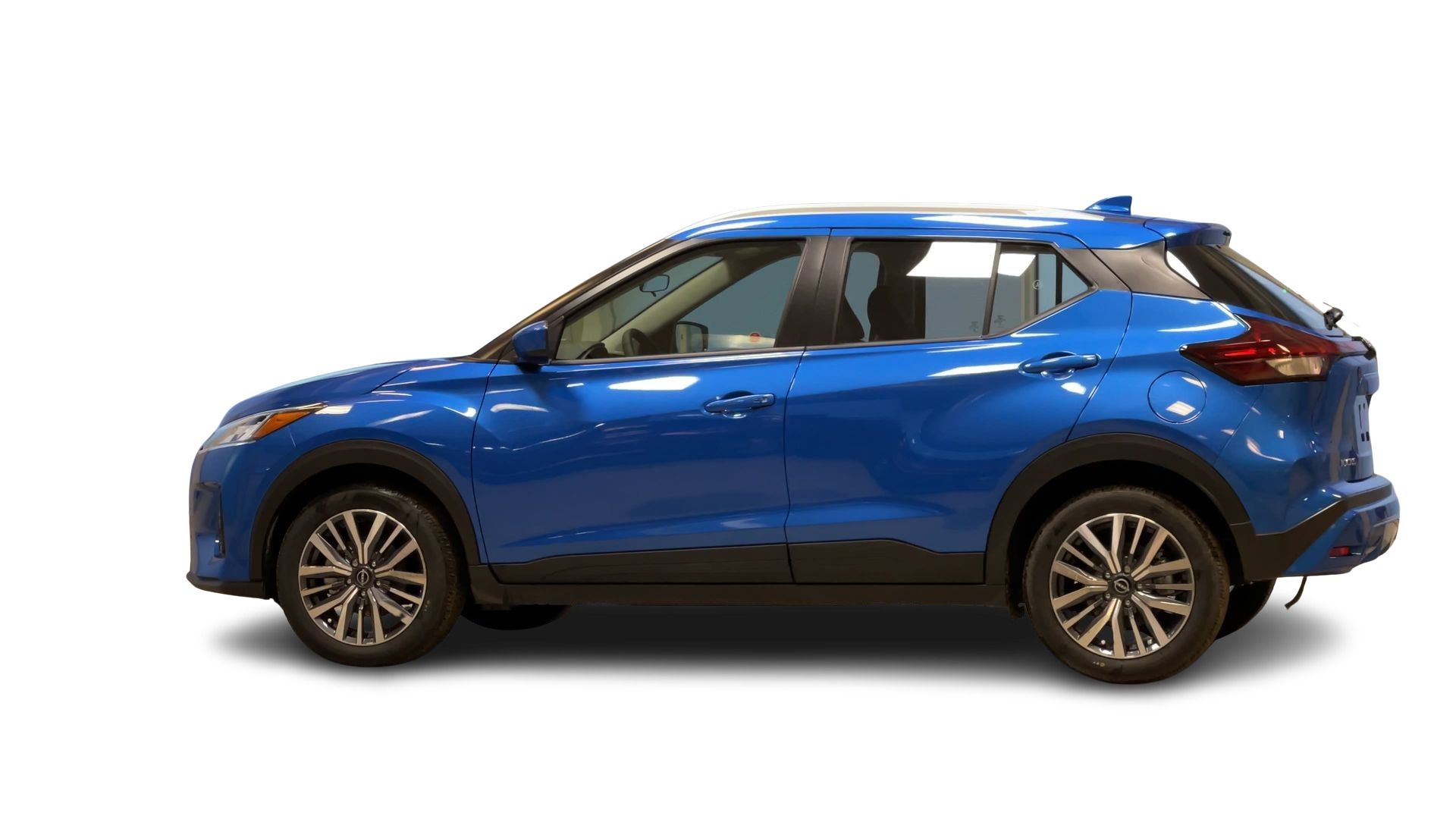 2025 Nissan Kicks Play