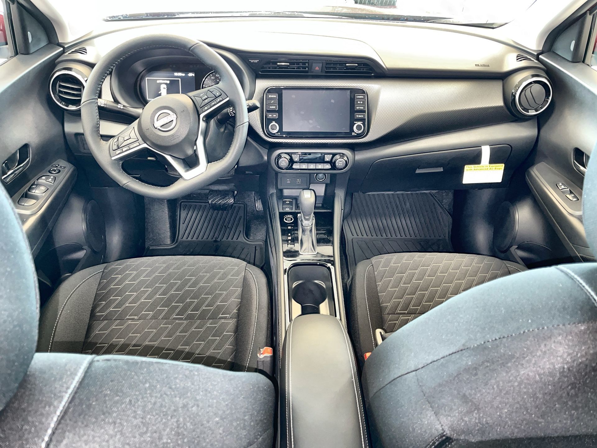 2025 Nissan Kicks Play