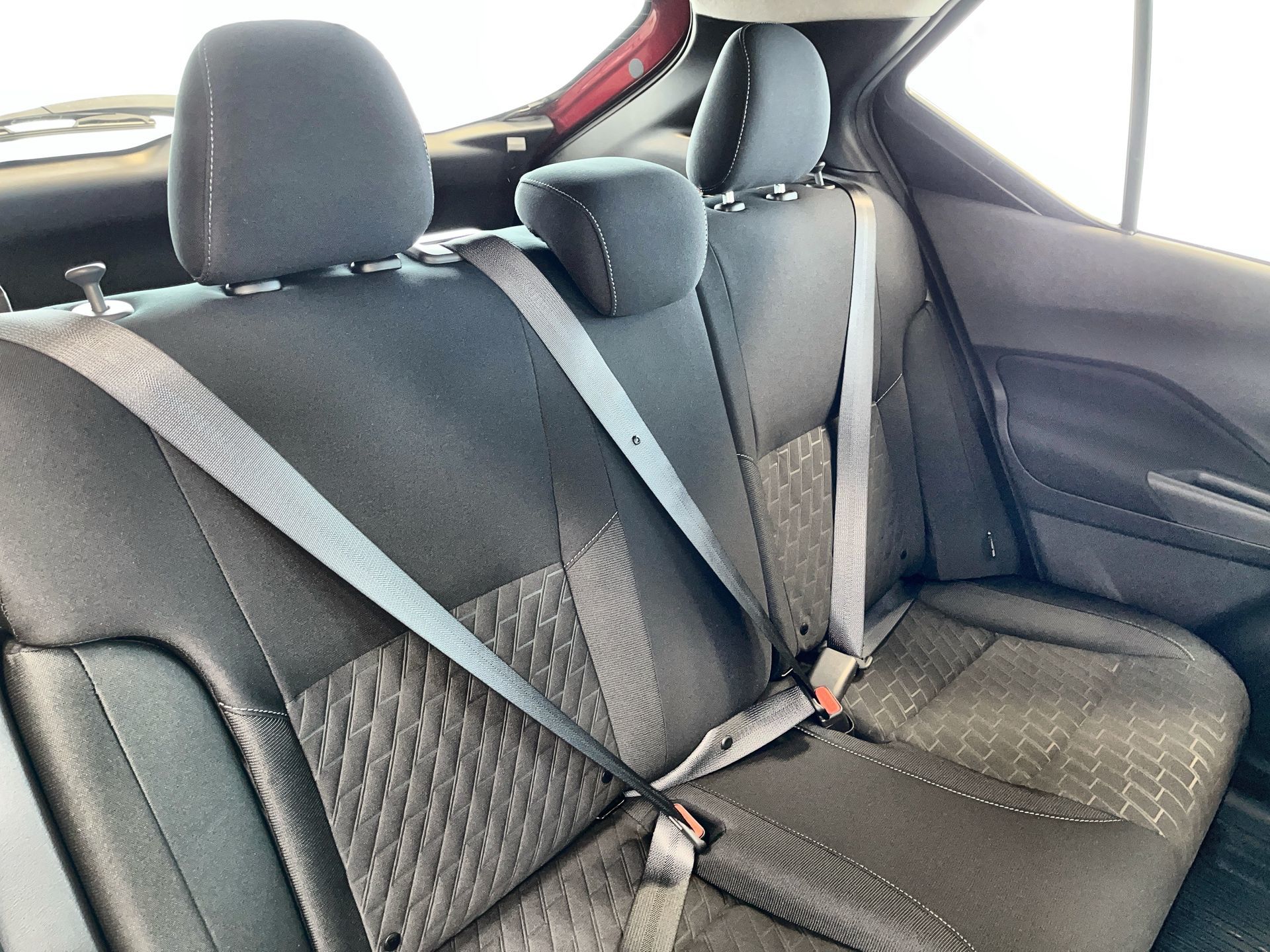 2025 Nissan Kicks Play