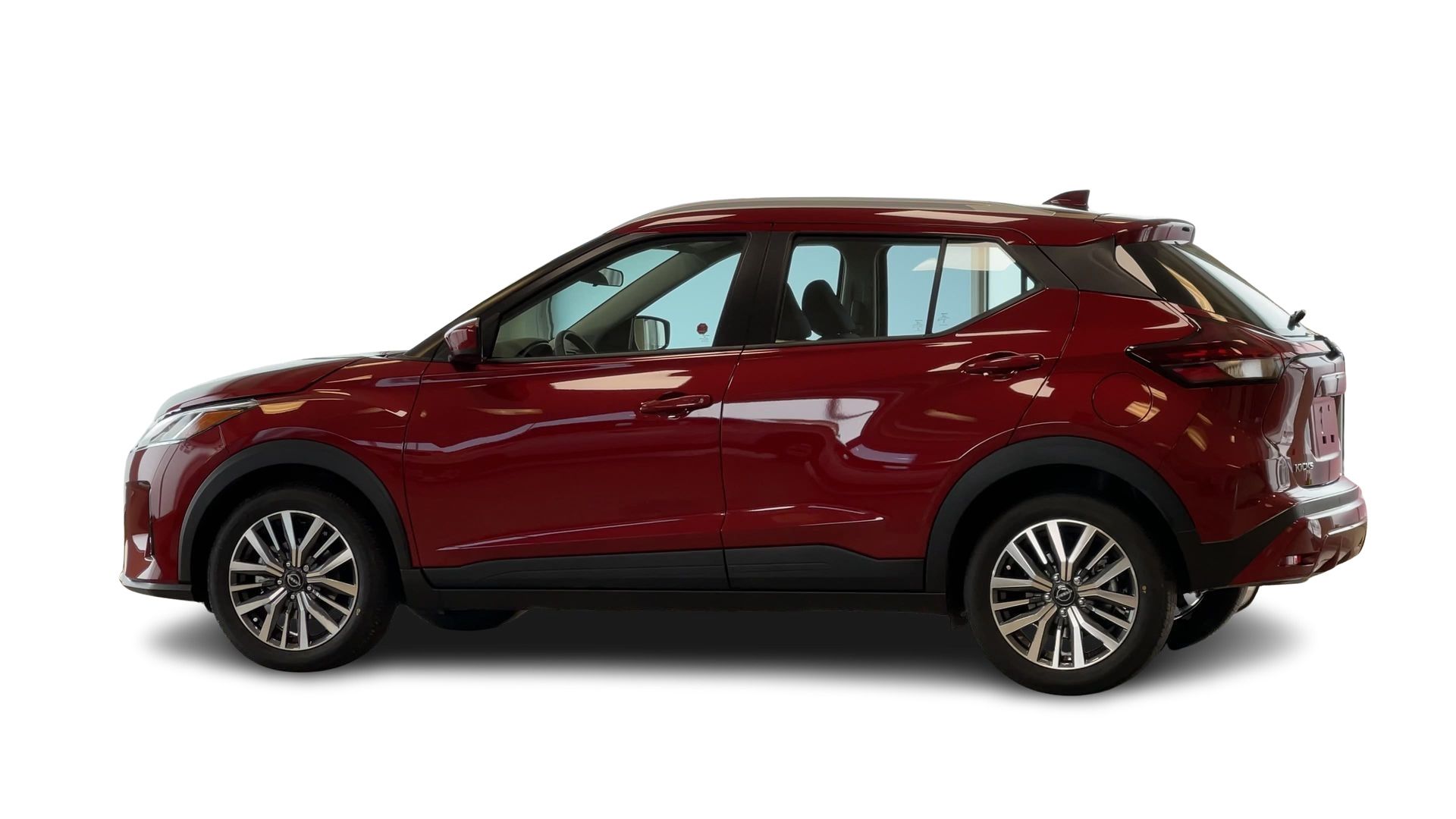 2025 Nissan Kicks Play