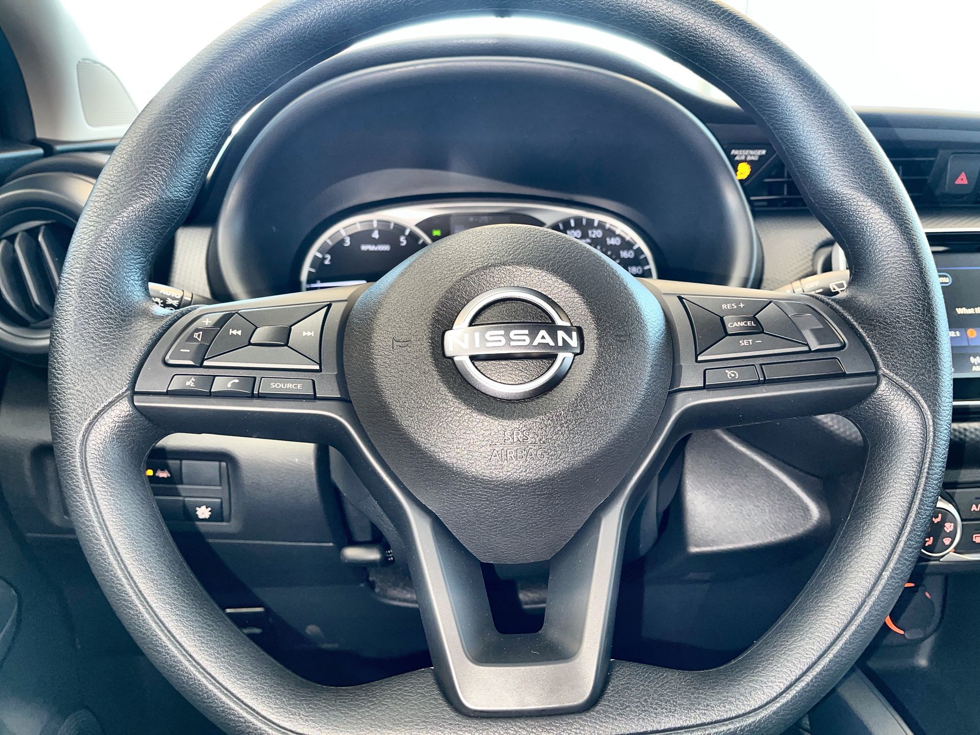 2025 Nissan Kicks Play