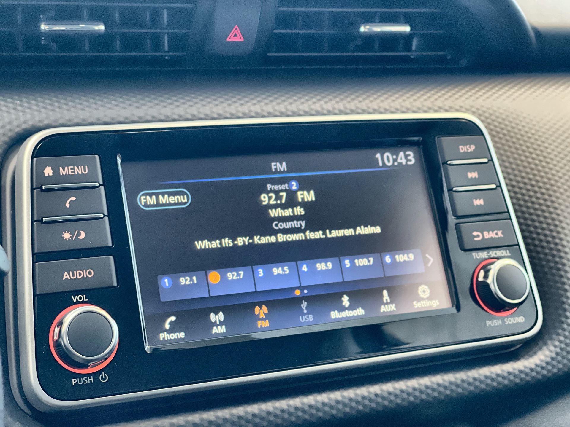 2025 Nissan Kicks Play