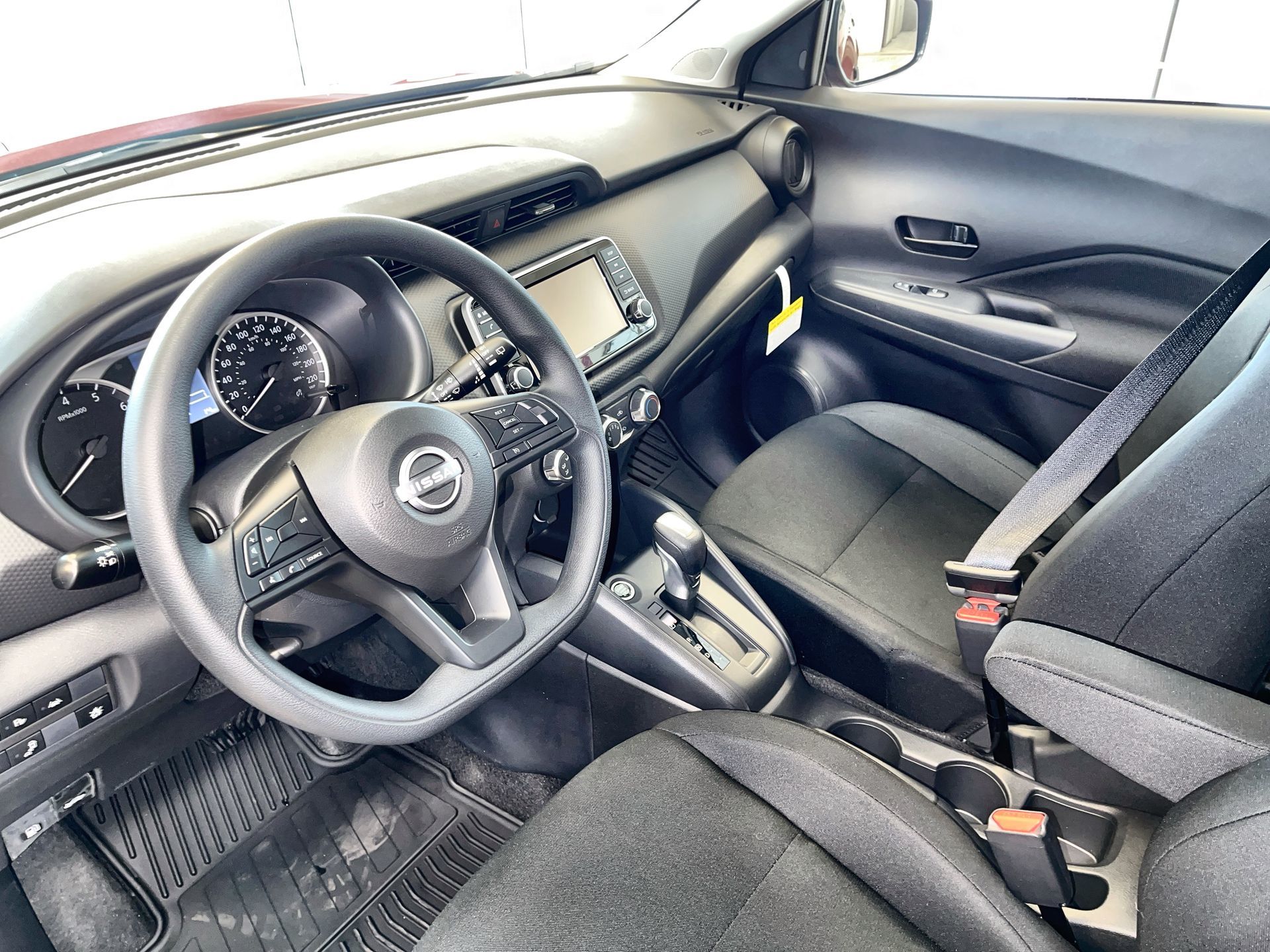 2025 Nissan Kicks Play